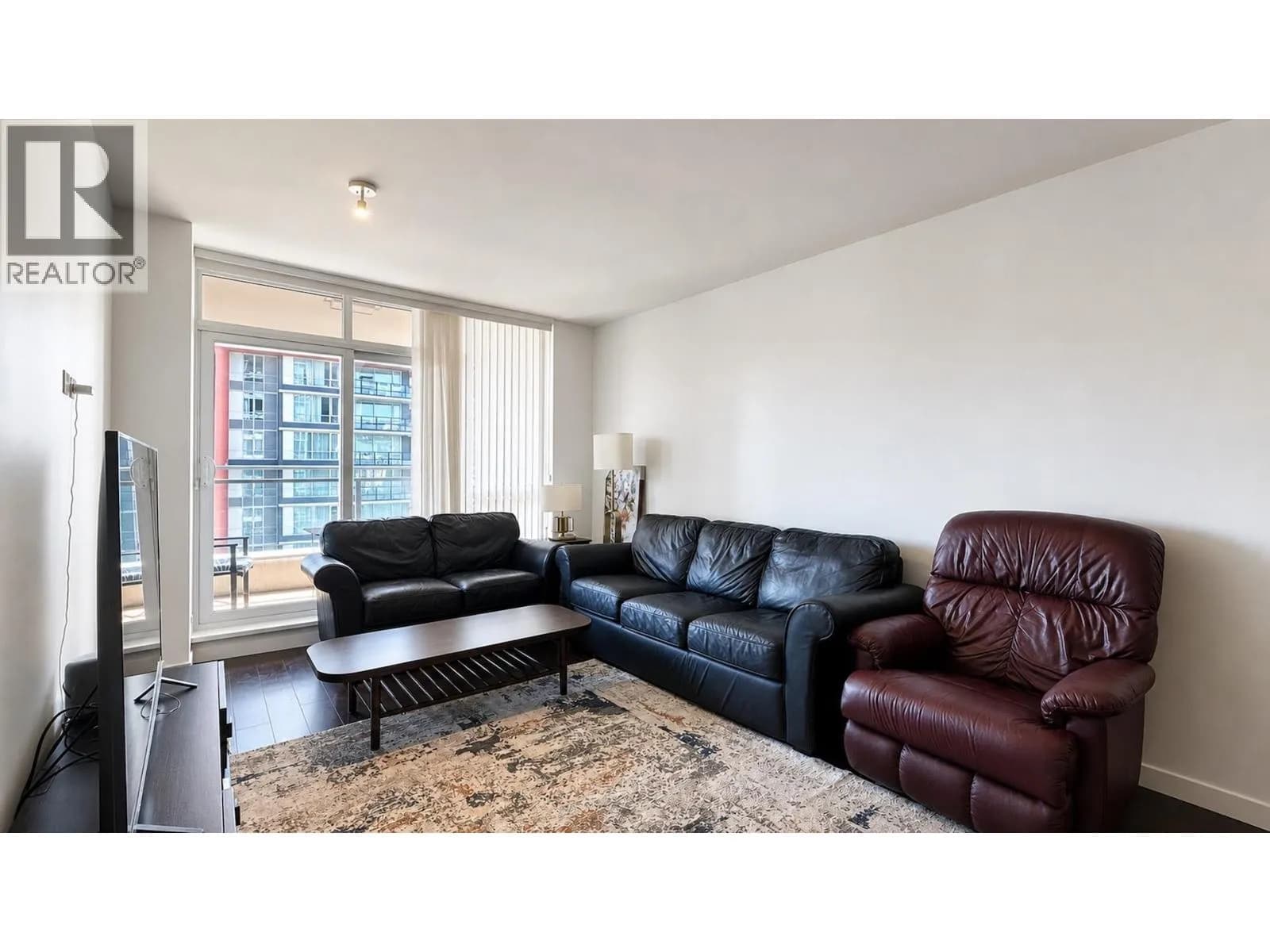 #1805 3093 WINDSOR GATE, Coquitlam, BC photo 3