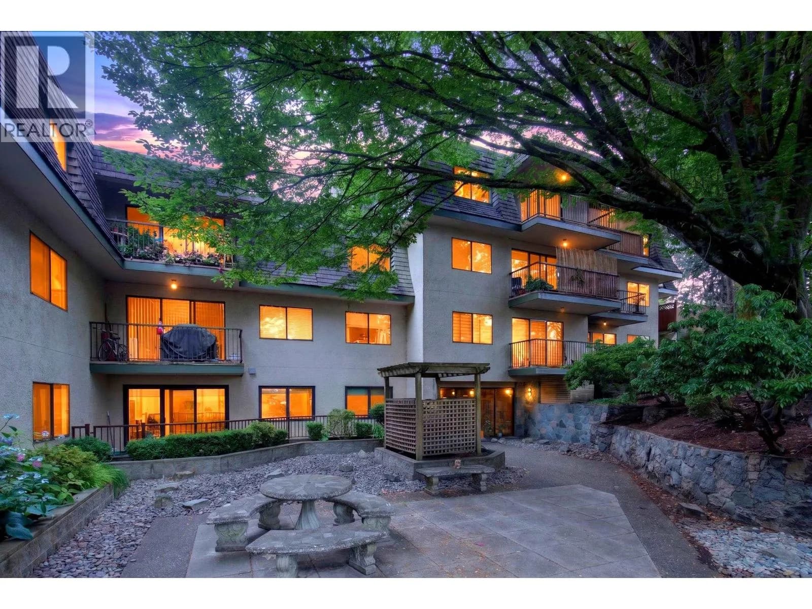 466 E EIGHTH AVENUE, New Westminster