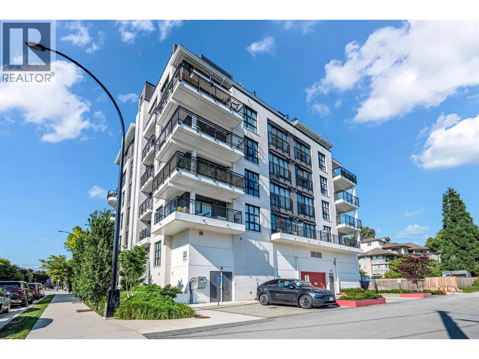 #406 2446 SHAUGHNESSY STREET, Port Coquitlam, BC photo 2