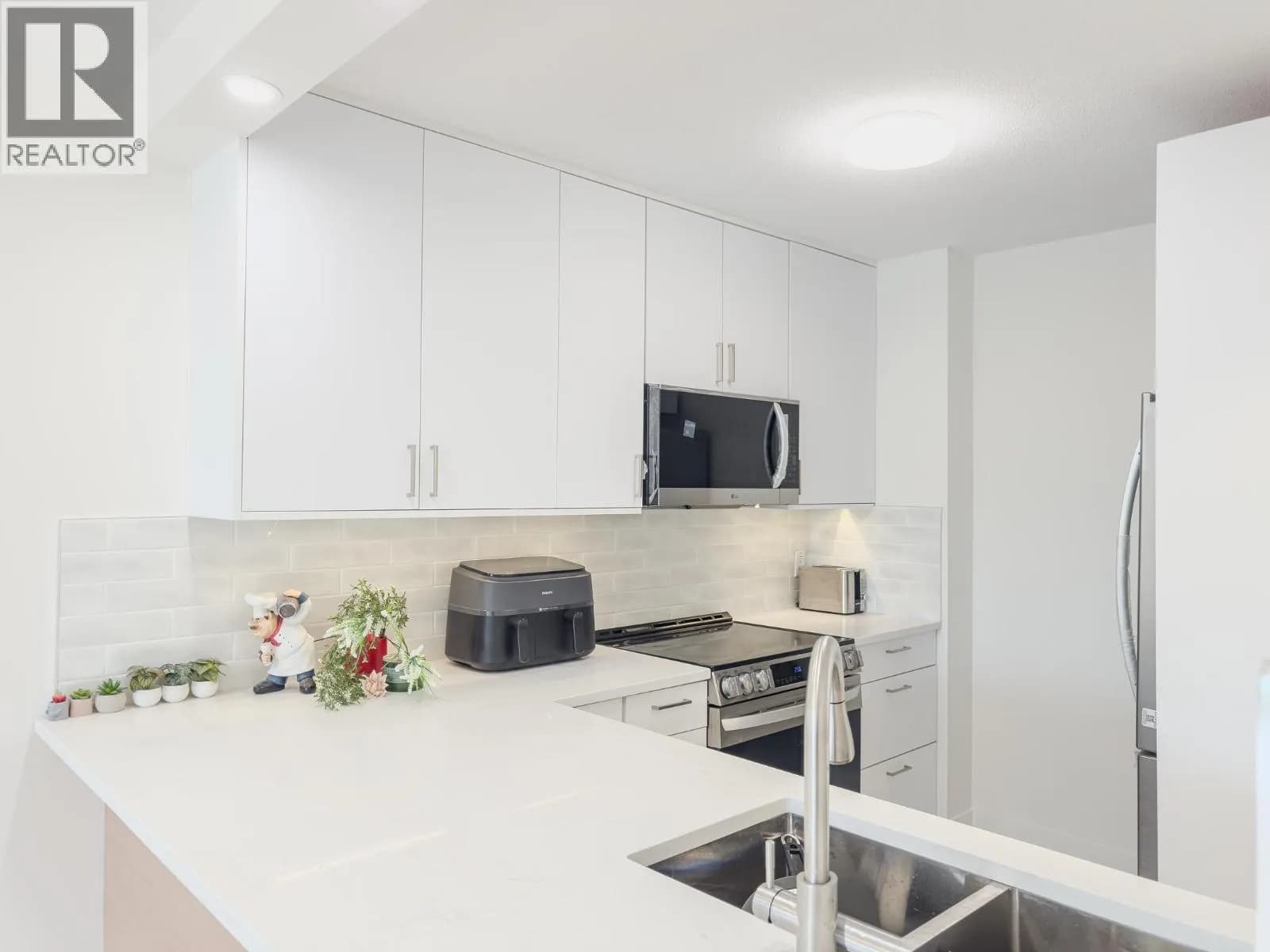 #311 4893 CLARENDON STREET, Vancouver, BC photo 4
