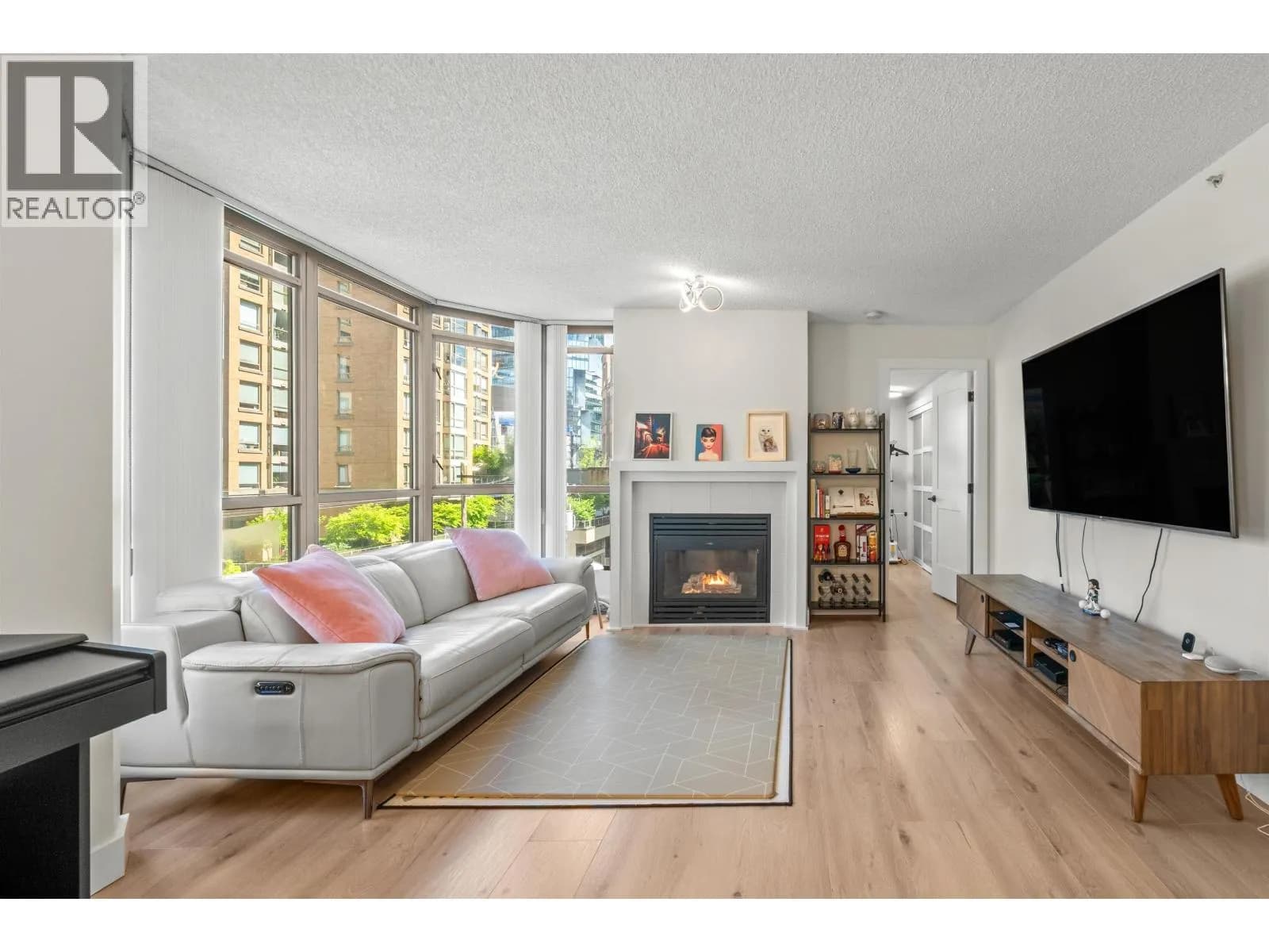 867 Hamilton Street, Vancouver