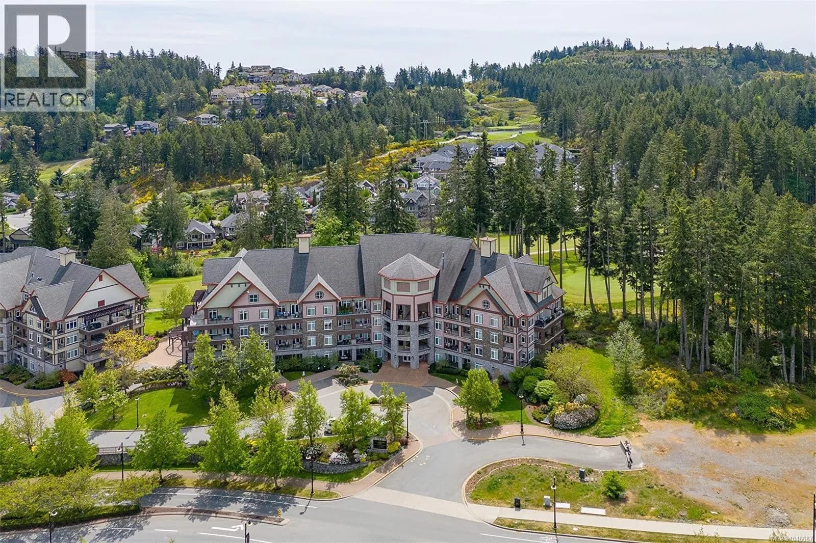 1395 Bear Mountain Pkwy, Langford