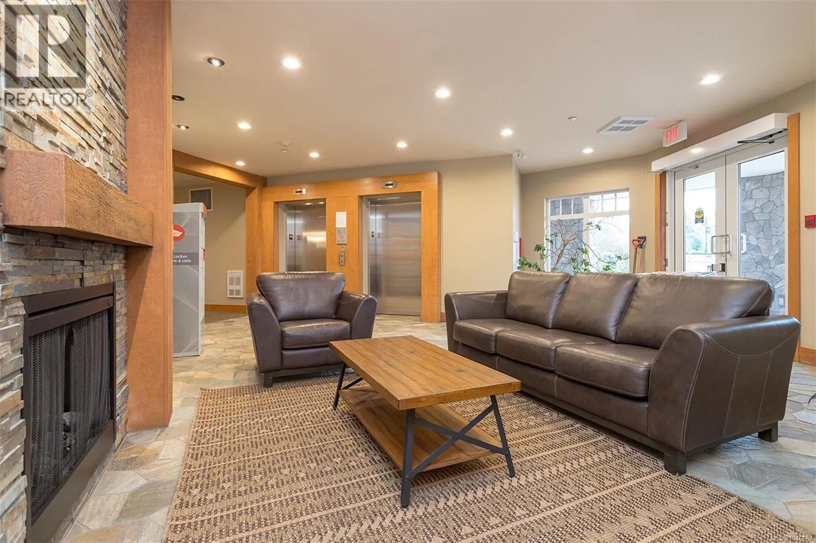 #210/212 1395 Bear Mountain Pkwy, Langford, BC photo 4