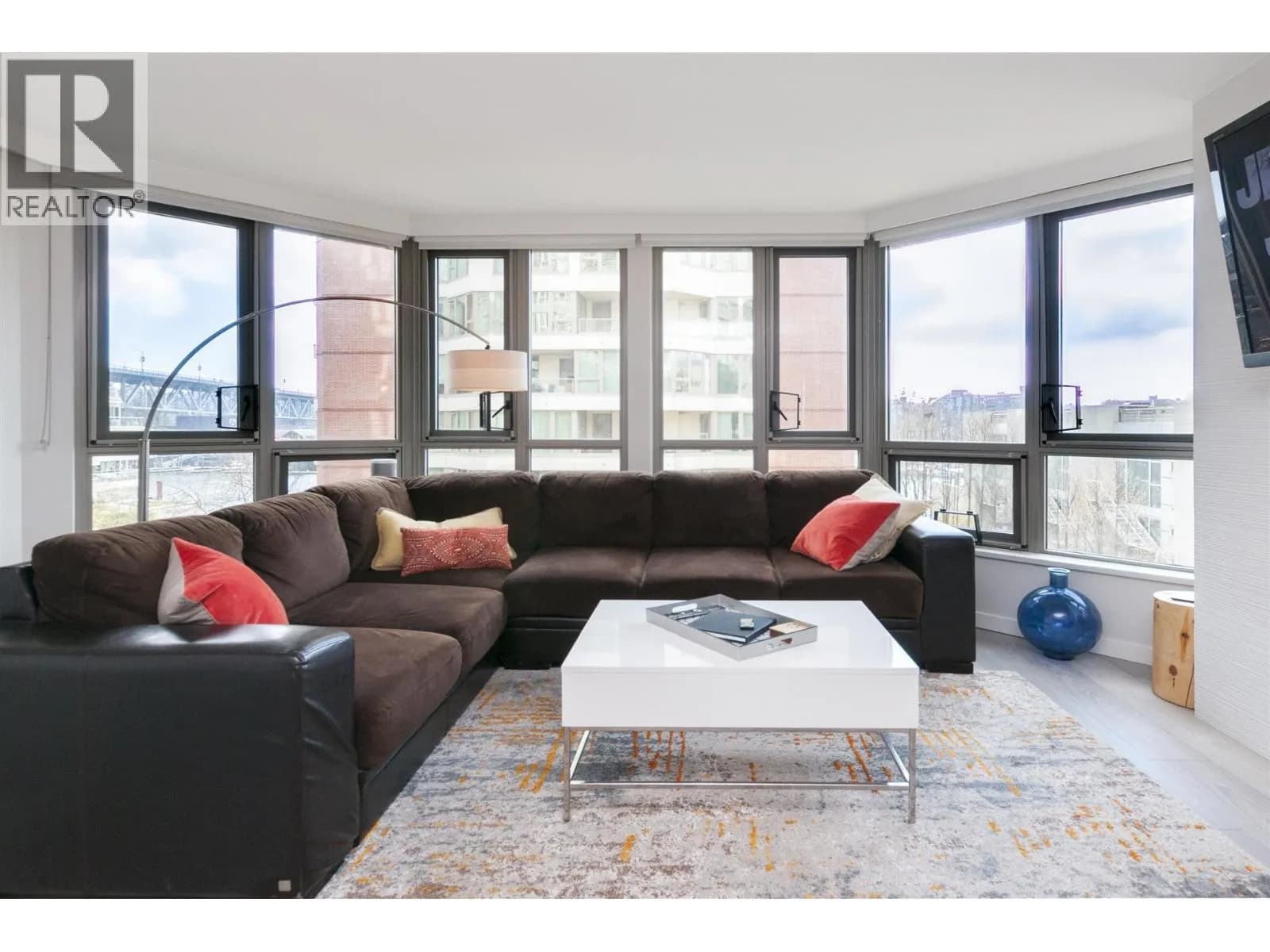 #303 1625 HORNBY STREET, Vancouver, BC photo 4