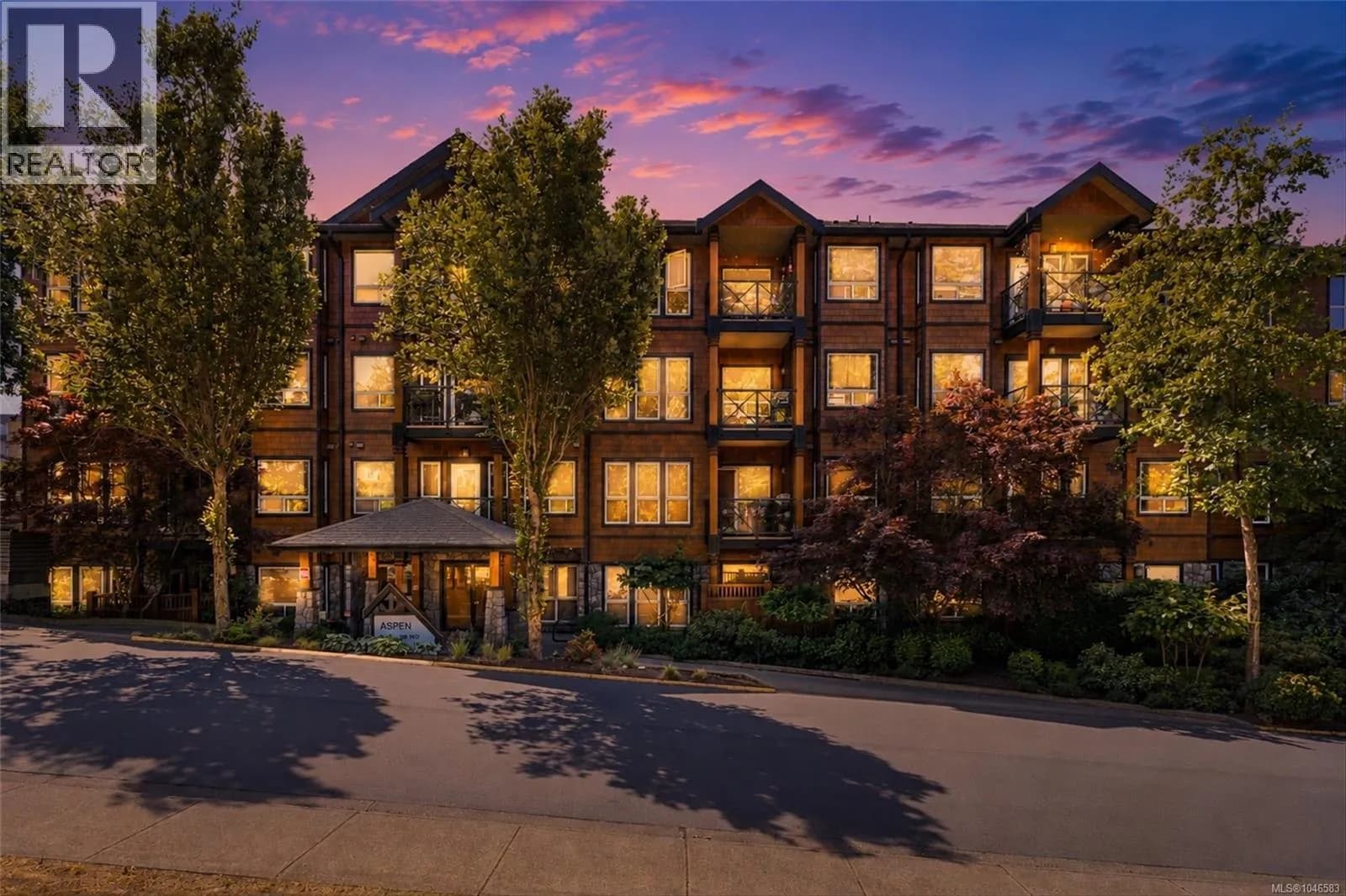 201 Nursery Hill Dr, View Royal