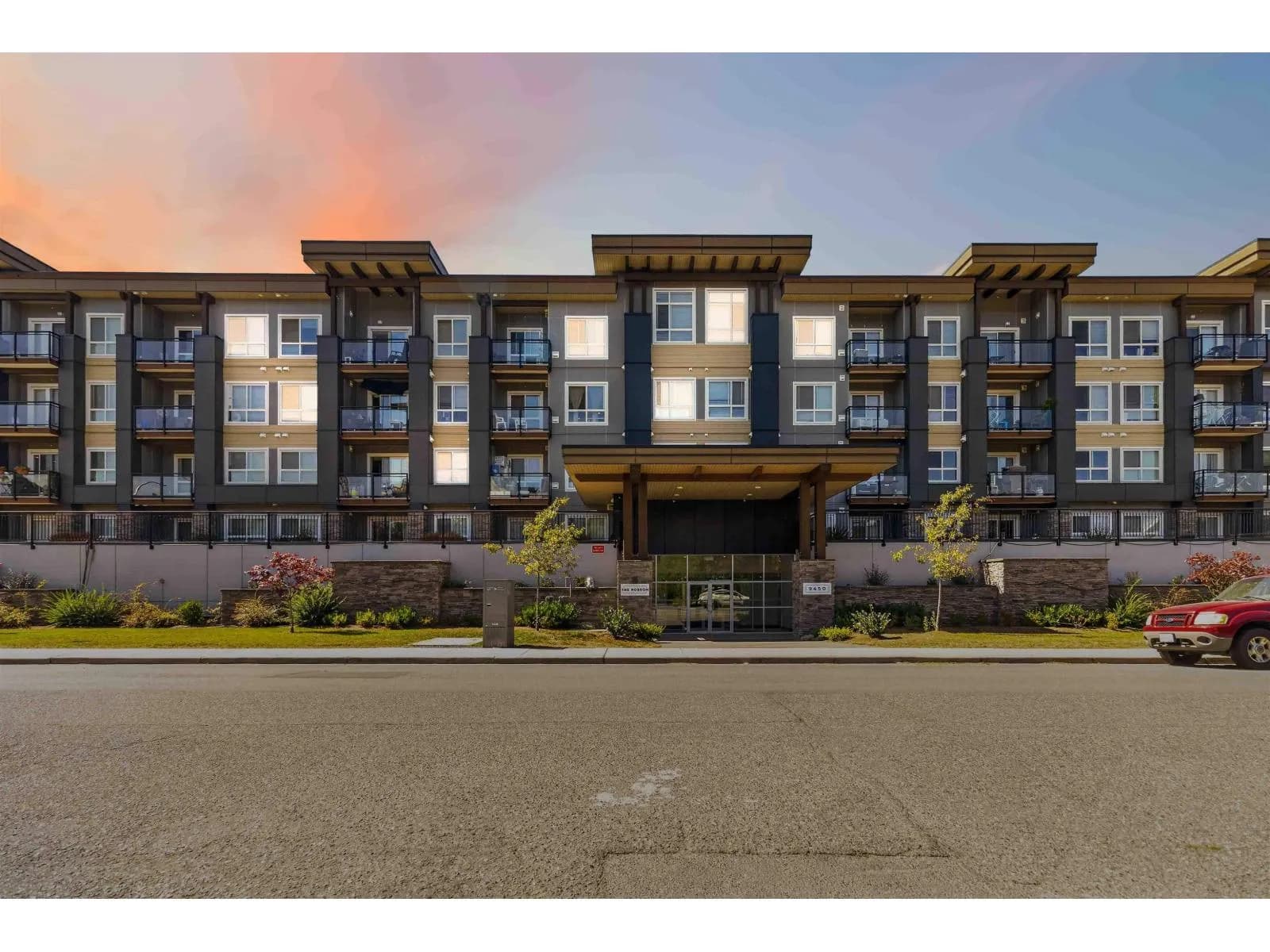9450 ROBSON STREET, Chilliwack
