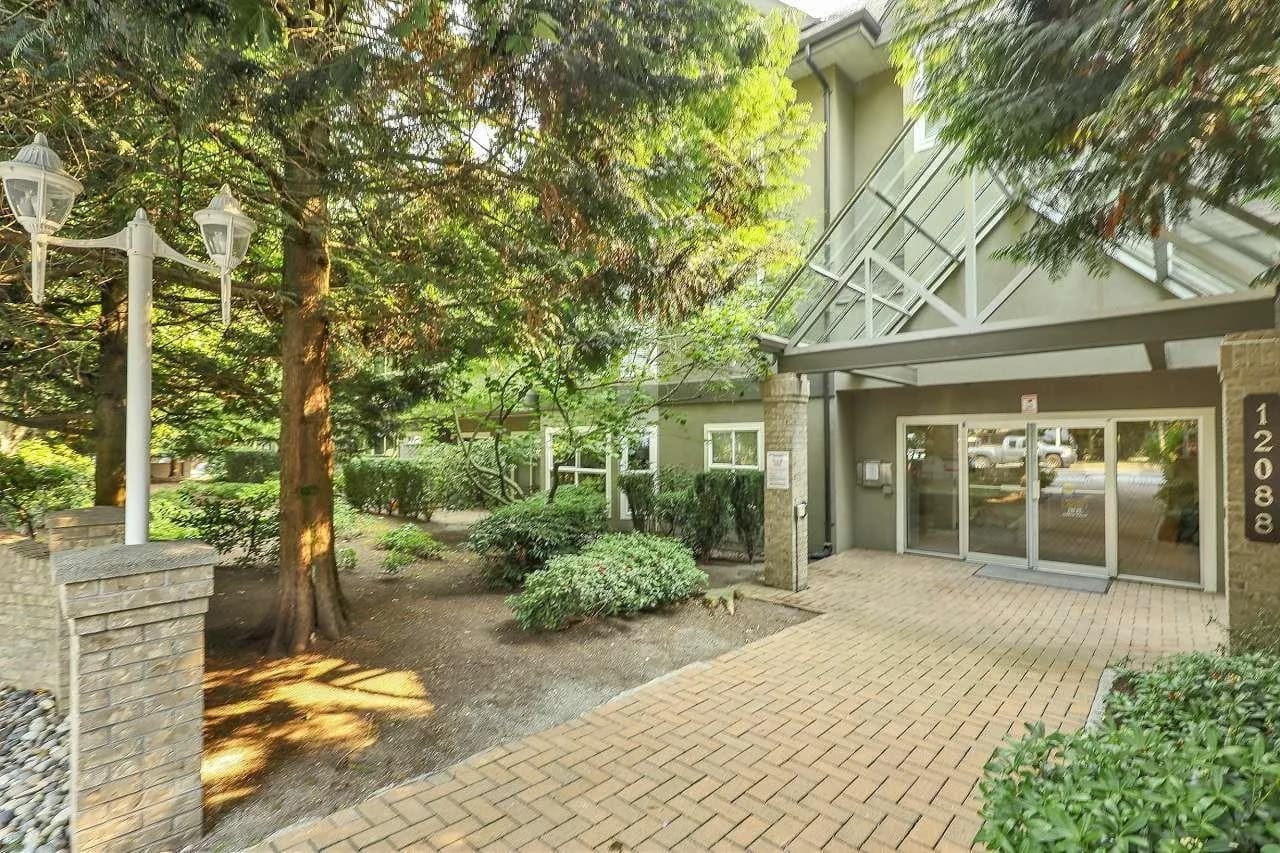 Lakewood Terrace, 12088 66 Avenue, Surrey