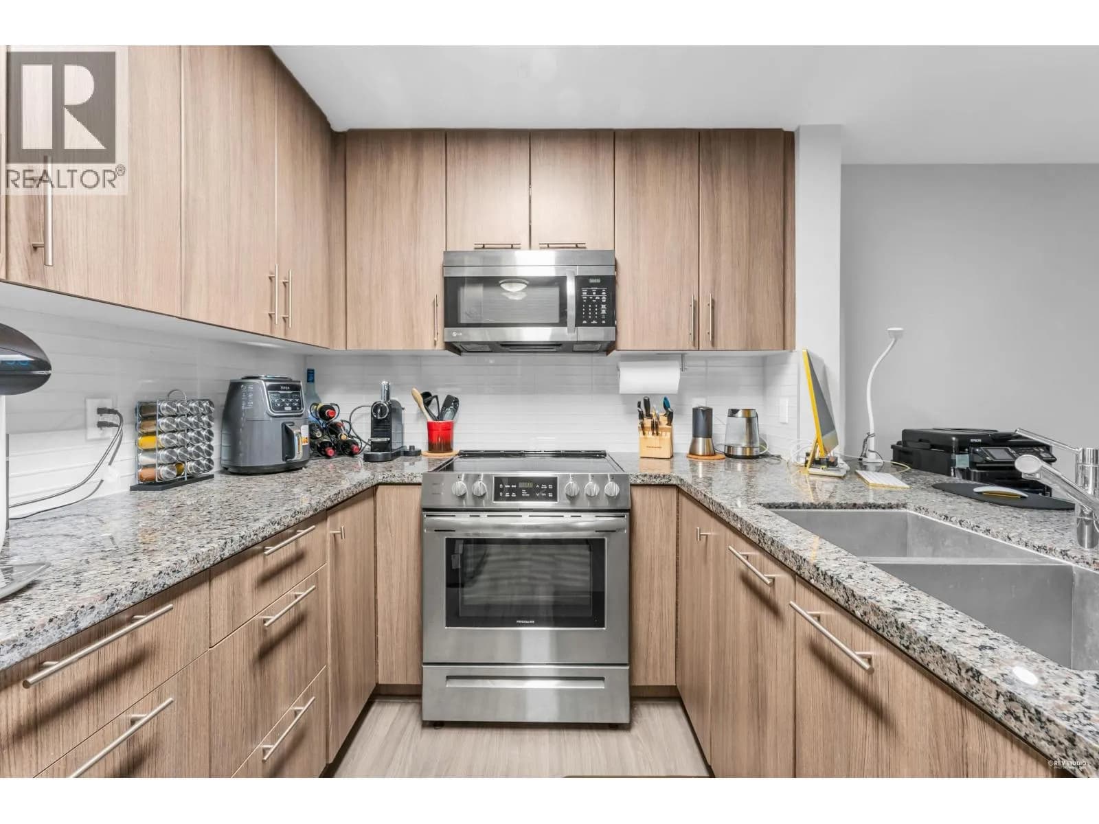 #409 12075 EDGE STREET, Maple Ridge, BC photo 3