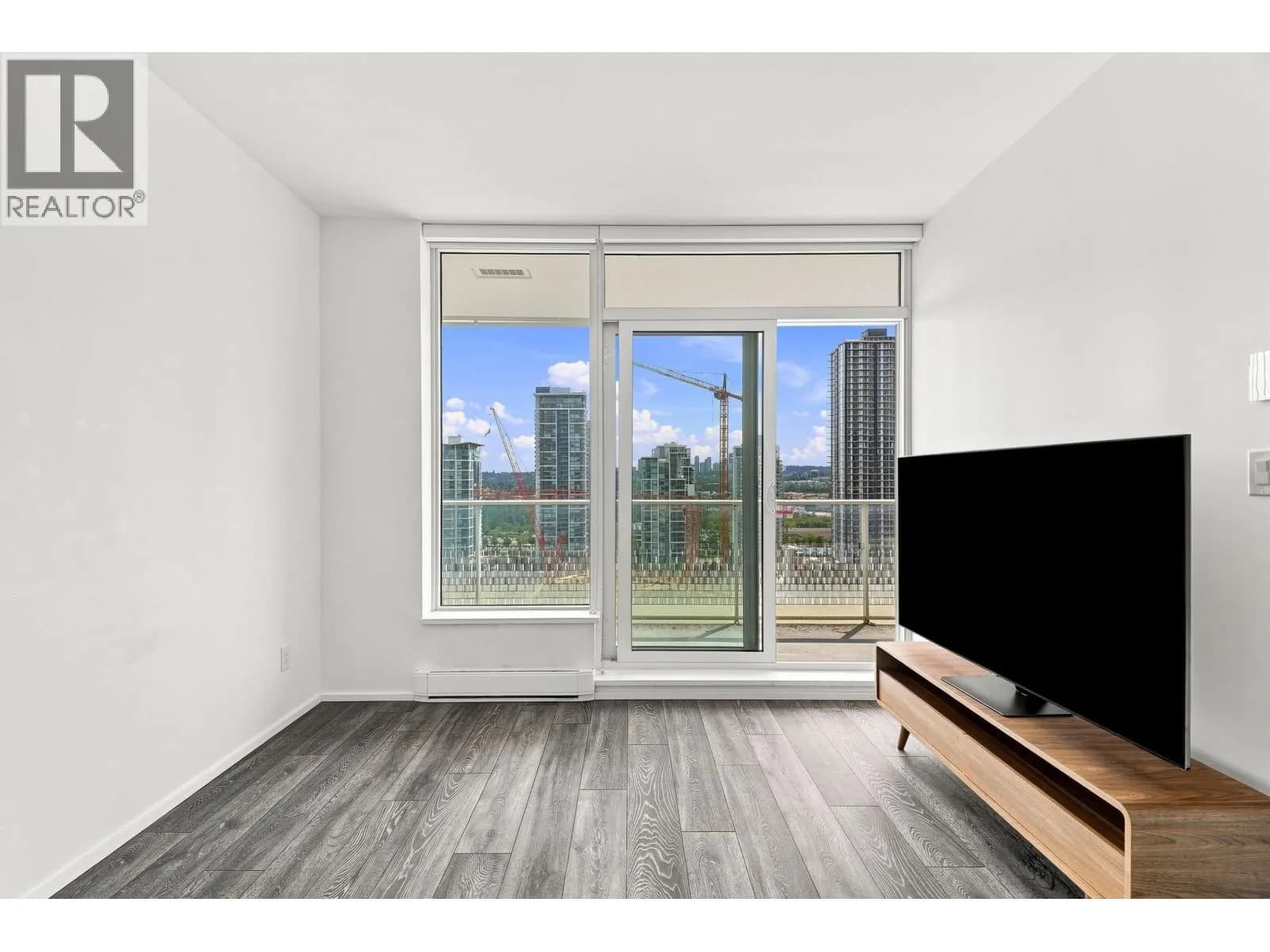 #904 4650 BRENTWOOD BOULEVARD, Burnaby, BC photo 5