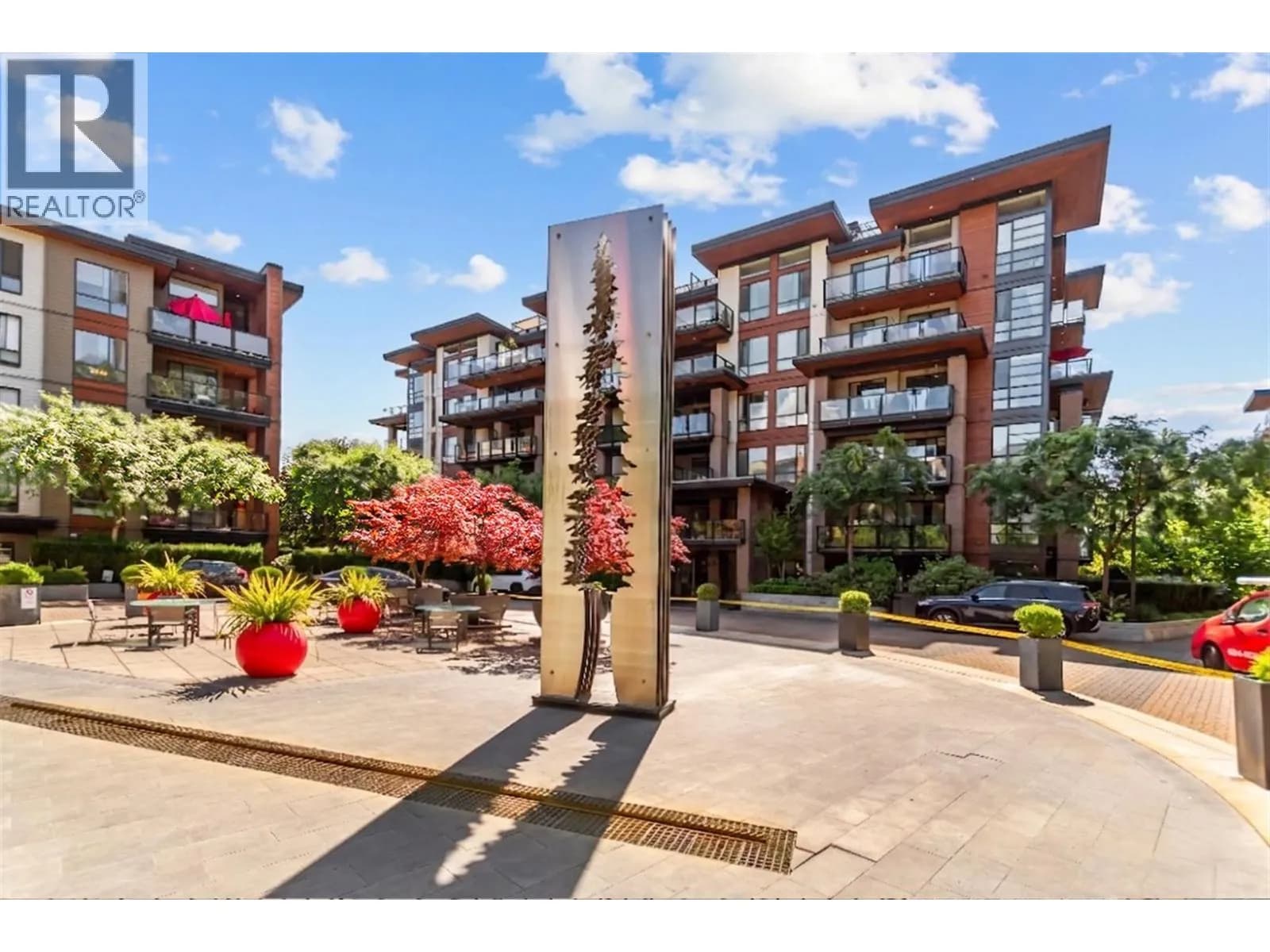 719 W 3RD STREET, North Vancouver
