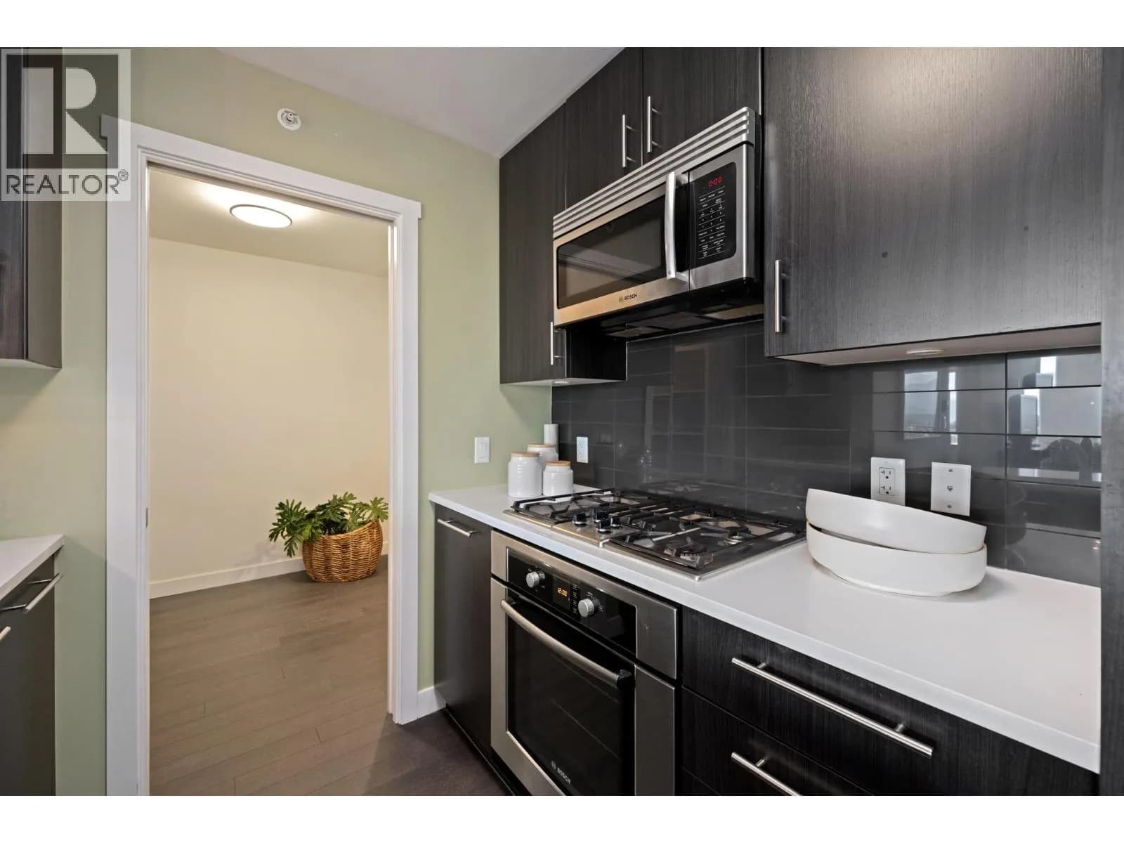 #1808 608 BELMONT STREET, New Westminster, BC photo 5