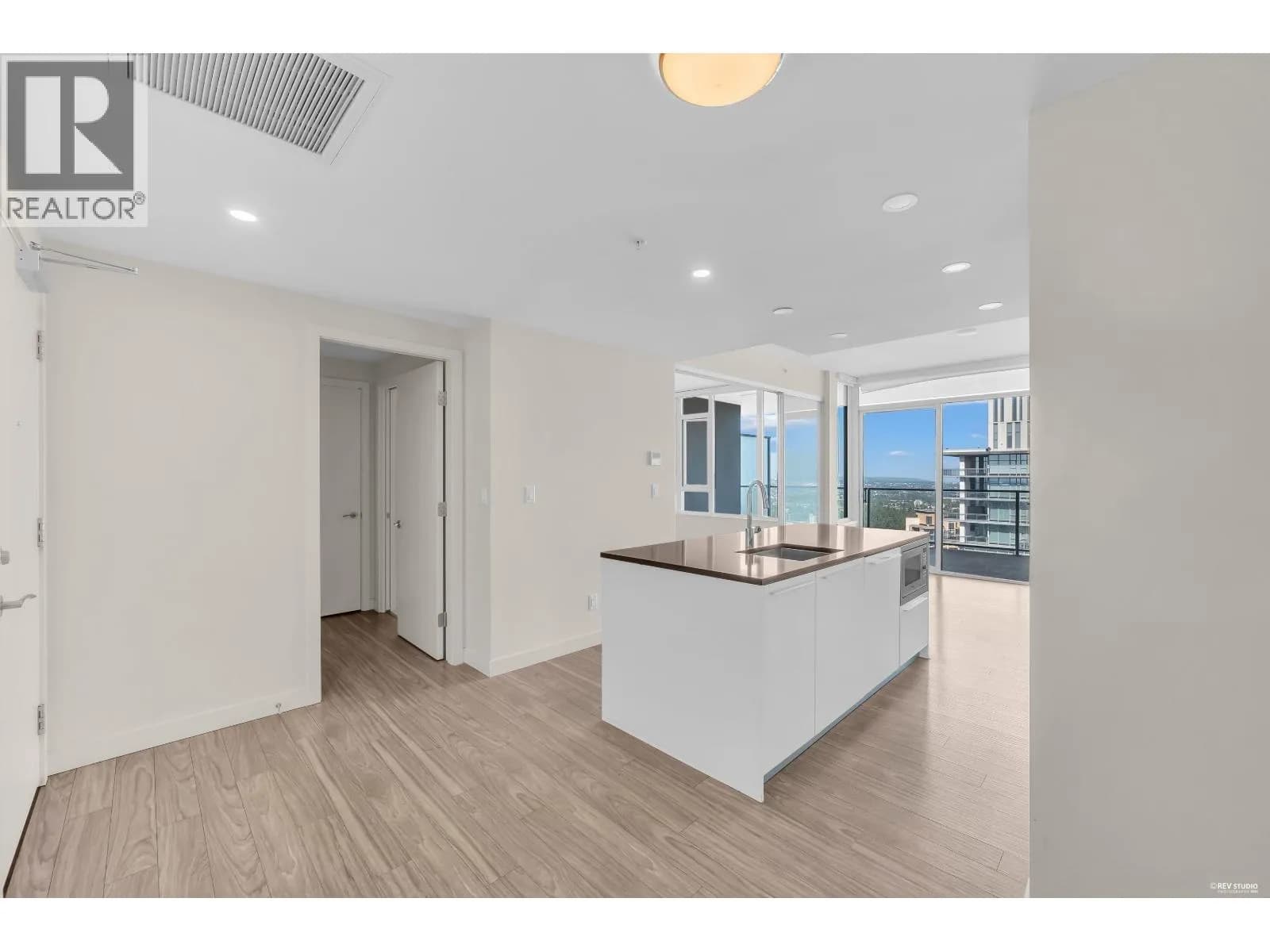 #3606 6383 MCKAY AVENUE, Burnaby, BC photo 5