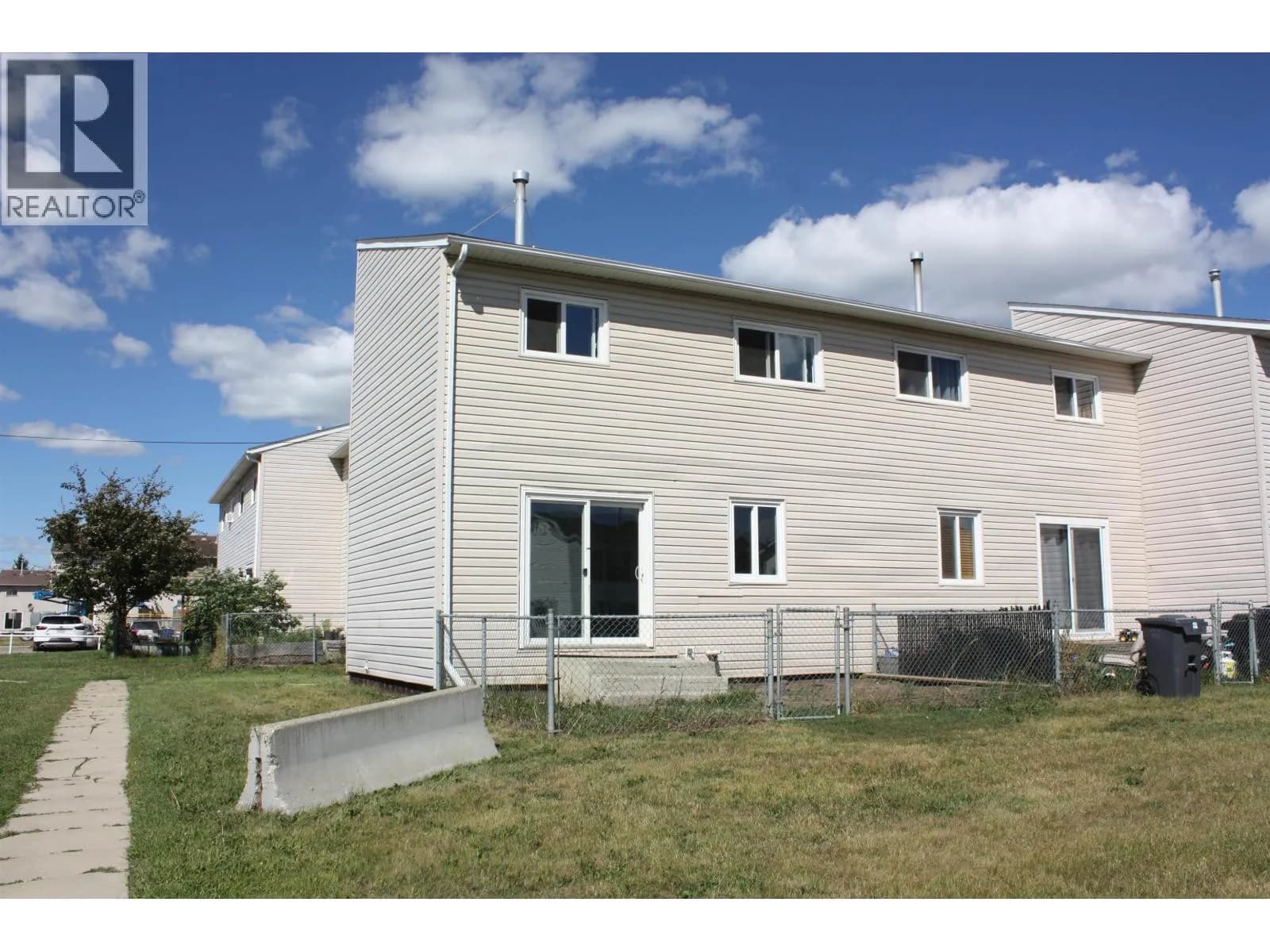 8836 101 AVENUE, Fort St. John