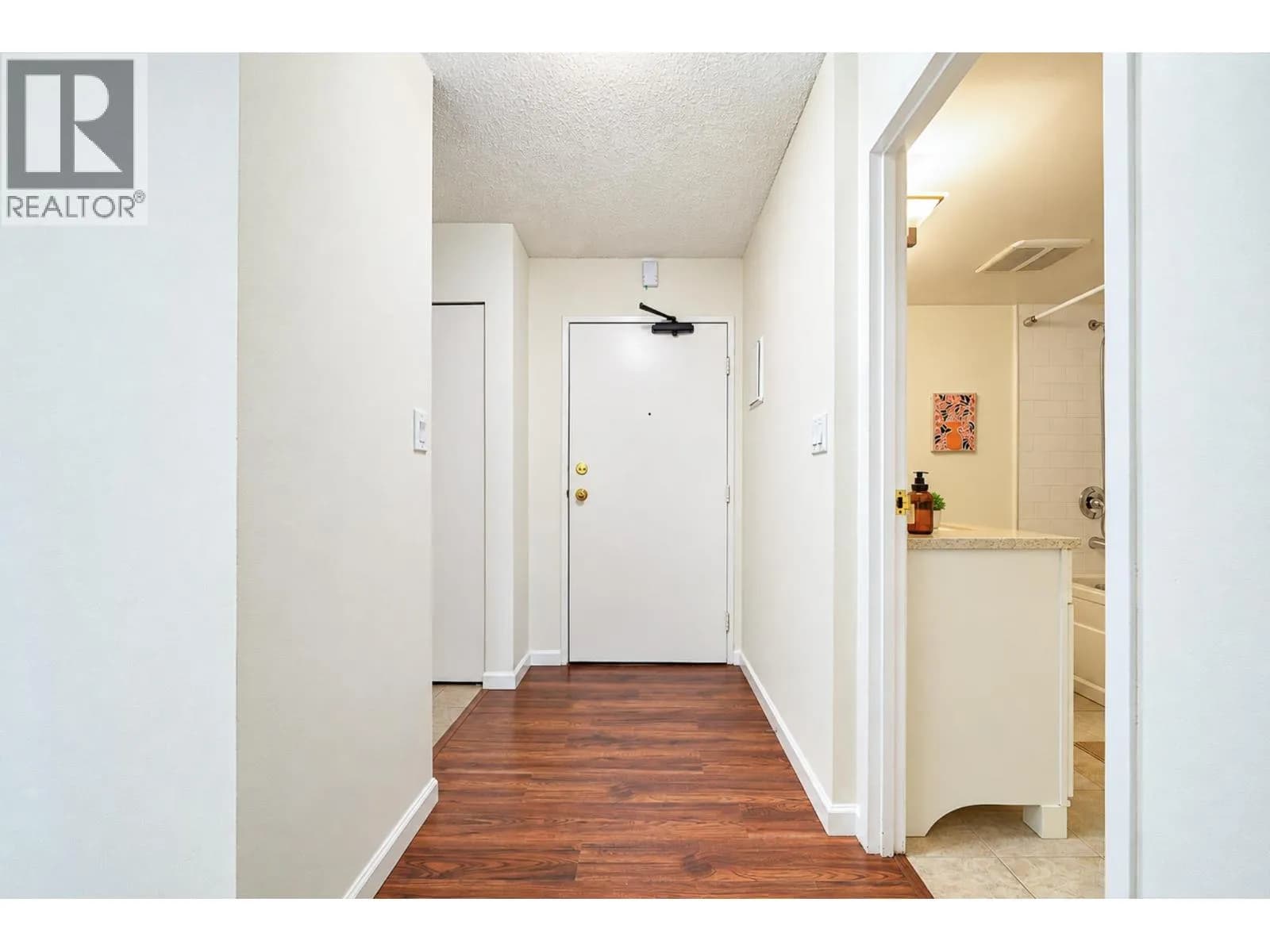 #905 9541 ERICKSON DRIVE, Burnaby, BC photo 3