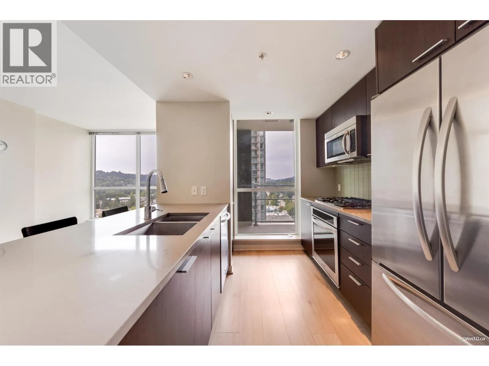 #1908 2975 ATLANTIC AVENUE, Coquitlam, BC photo 5