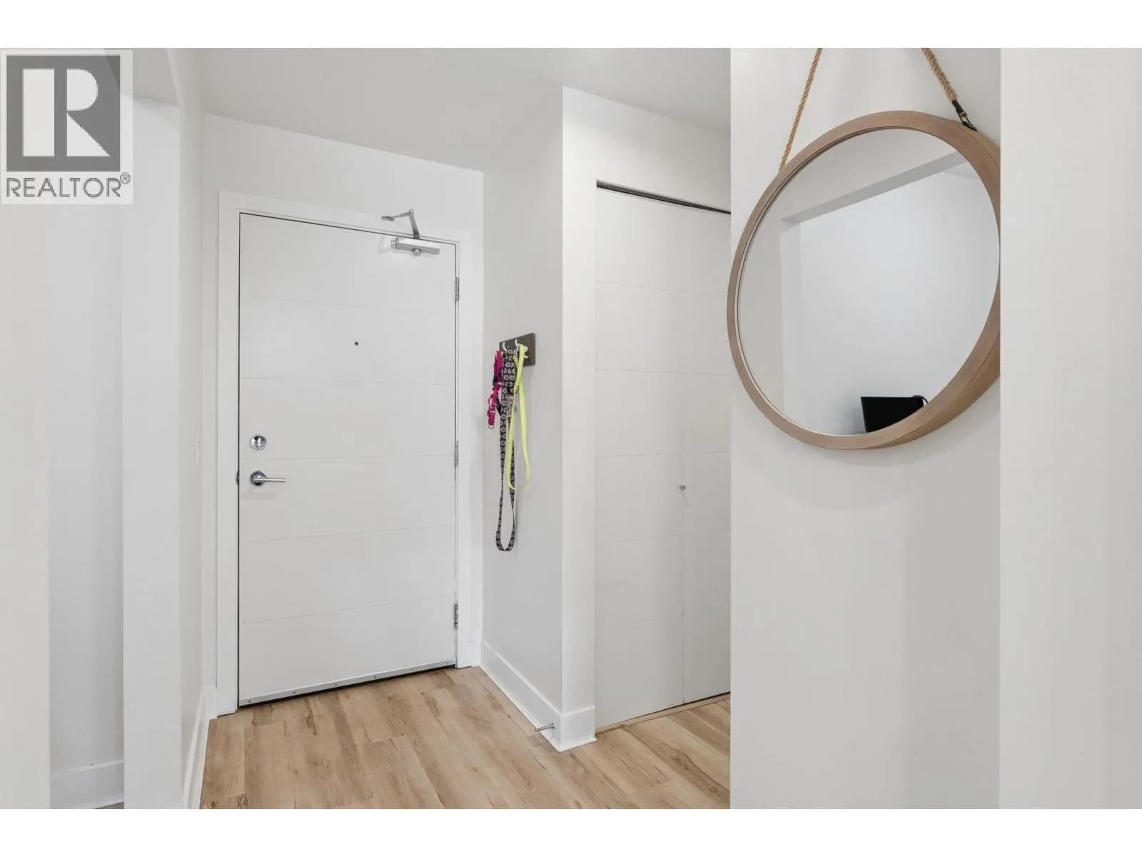 #312 733 W 3RD STREET, North Vancouver, BC photo 2