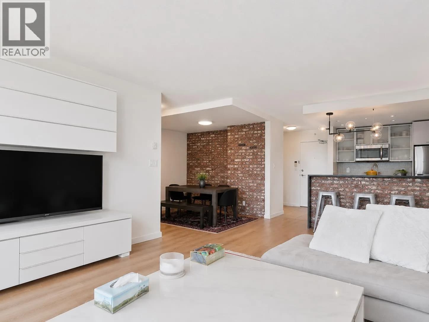 #801 980 COOPERAGE WAY, Vancouver, BC photo 5