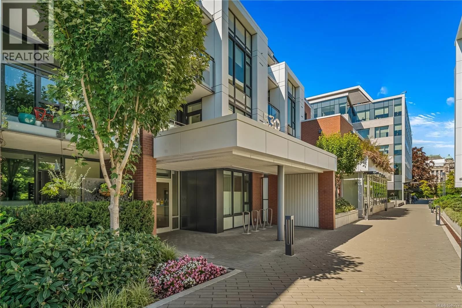 #116 530 Michigan St, Victoria, BC photo 4