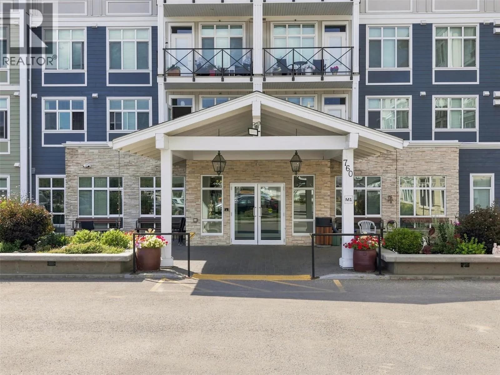 #300 760 MAYFAIR Street, Kamloops, BC photo 2
