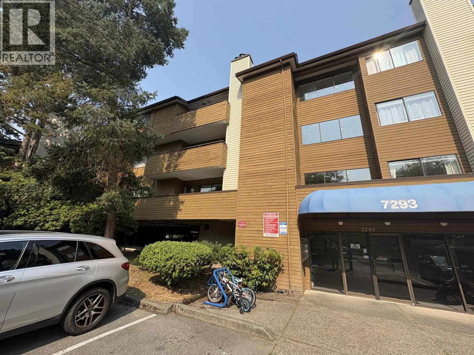 7293 MOFFATT ROAD, Richmond