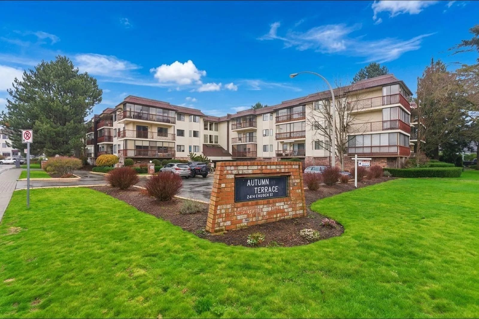 Autumn Terrace, Abbotsford