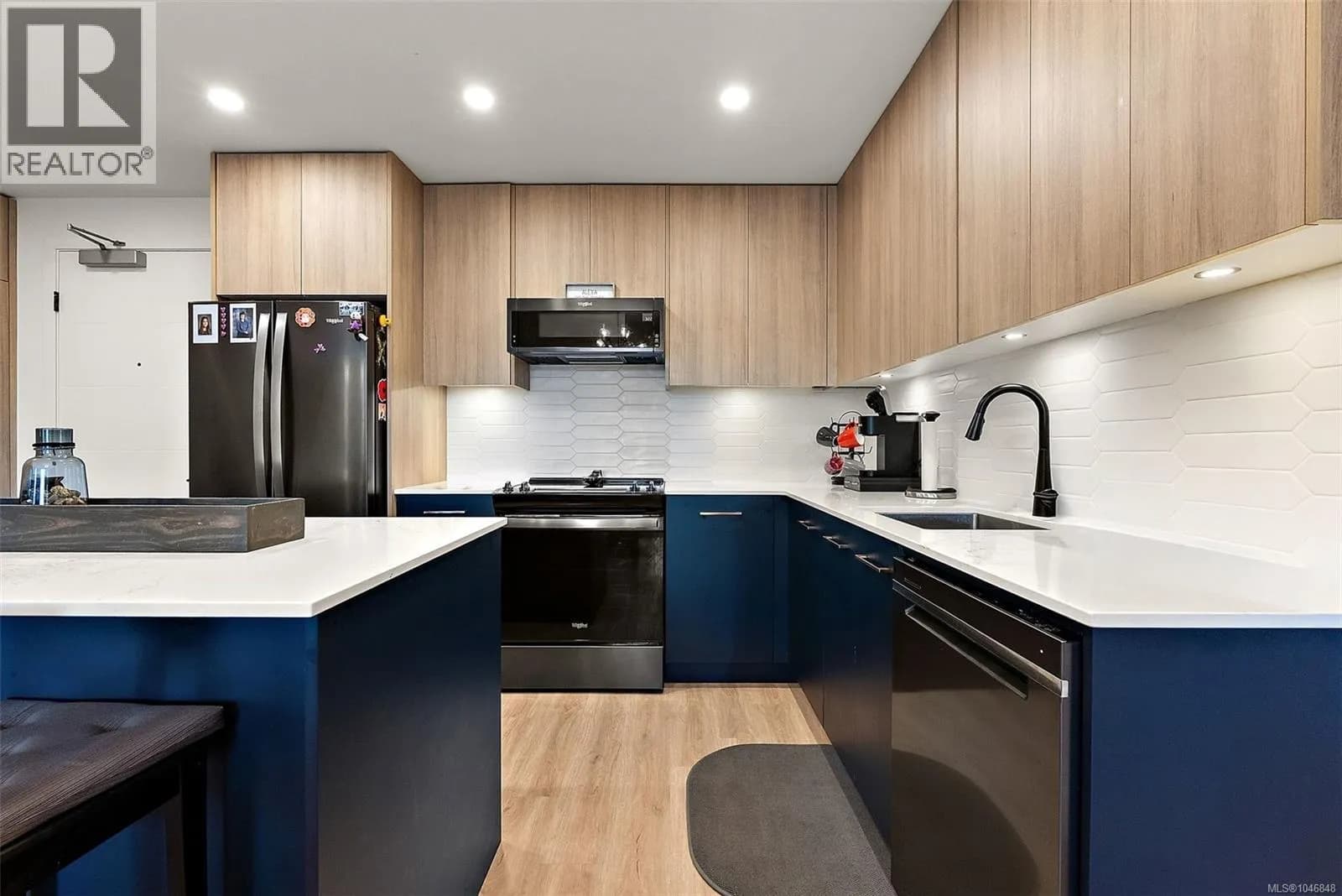920 Reunion Ave, Langford