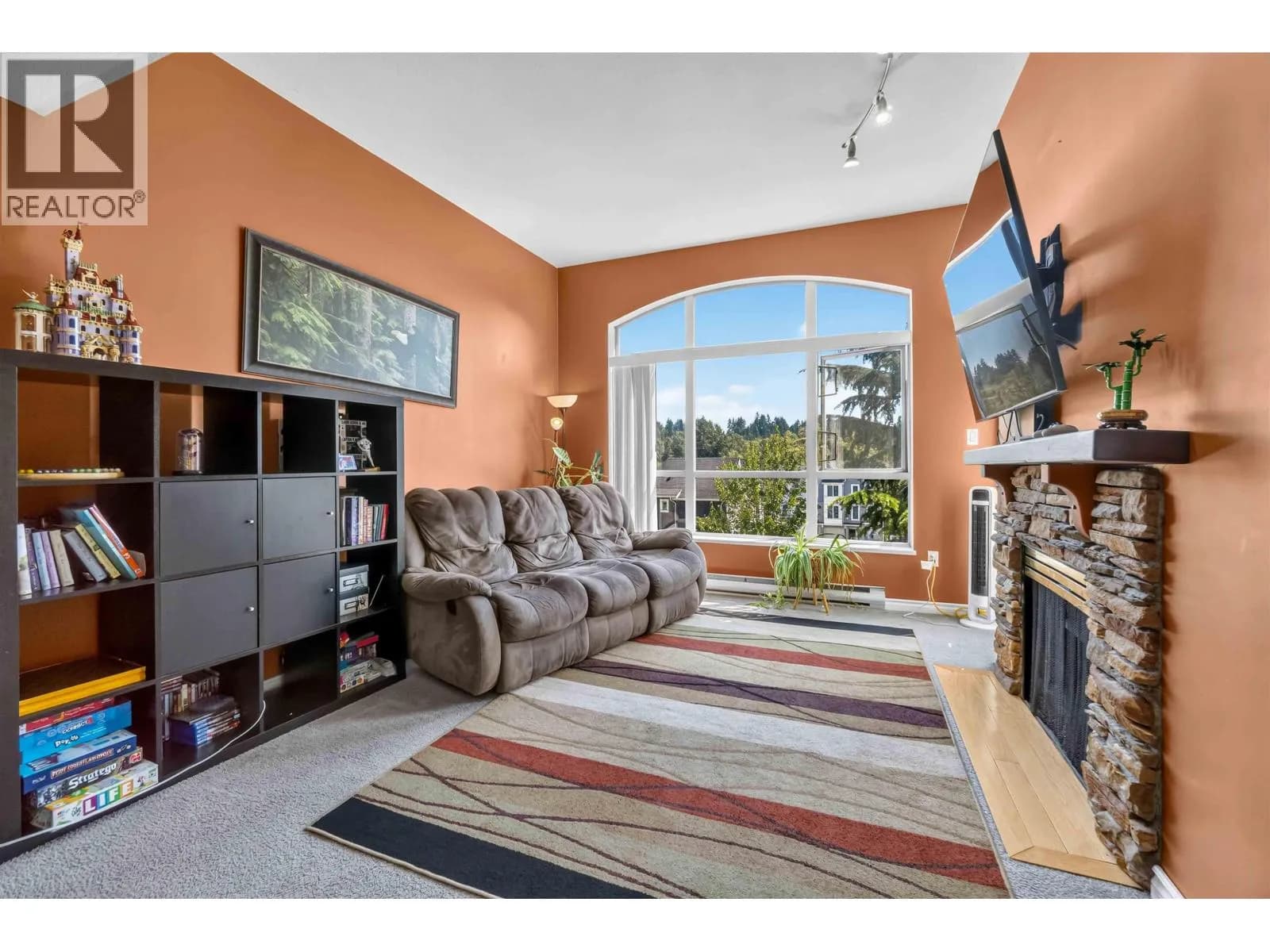 #422 2551 PARKVIEW LANE, Port Coquitlam, BC photo 3