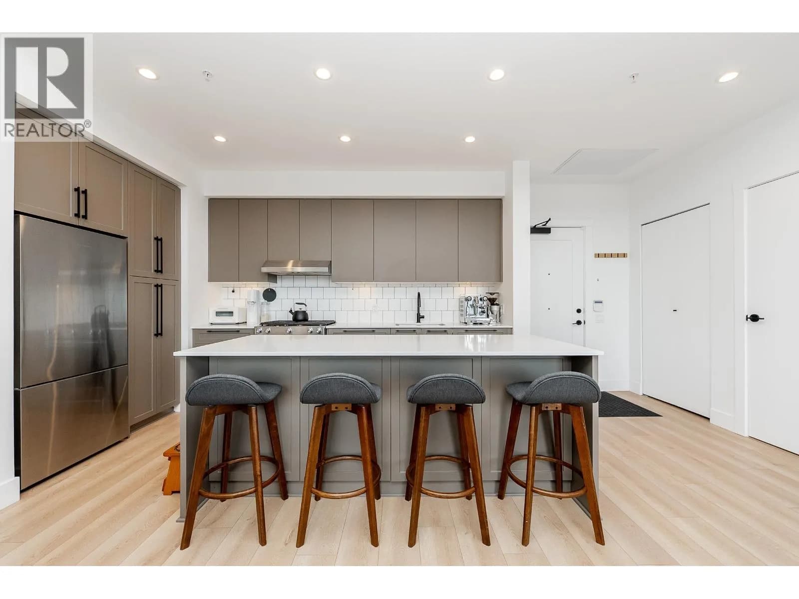 #1202 8750 UNIVERSITY CRESCENT, Burnaby, BC photo 5