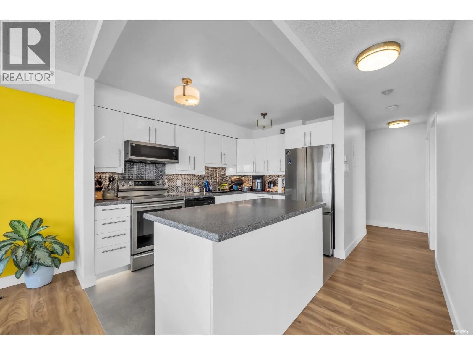 #2006 6540 BURLINGTON AVENUE, Burnaby, BC photo 5
