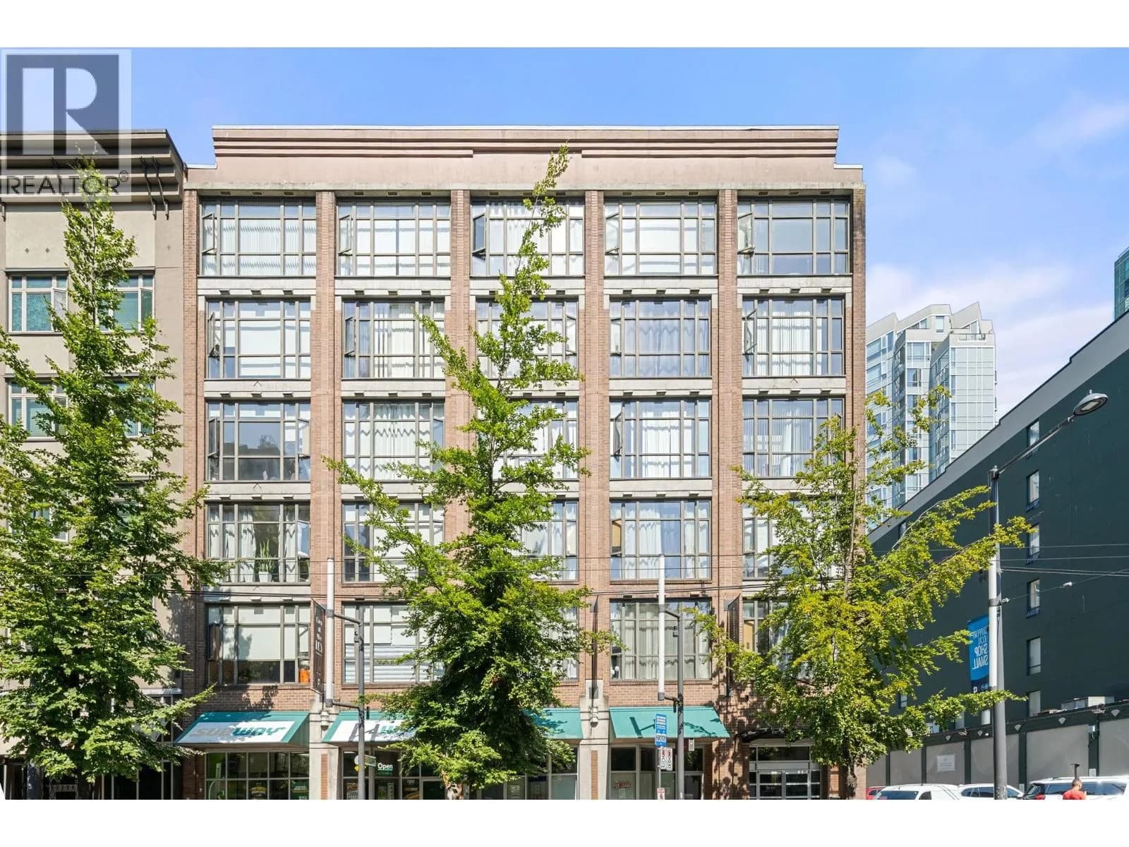 1249 GRANVILLE STREET, Vancouver