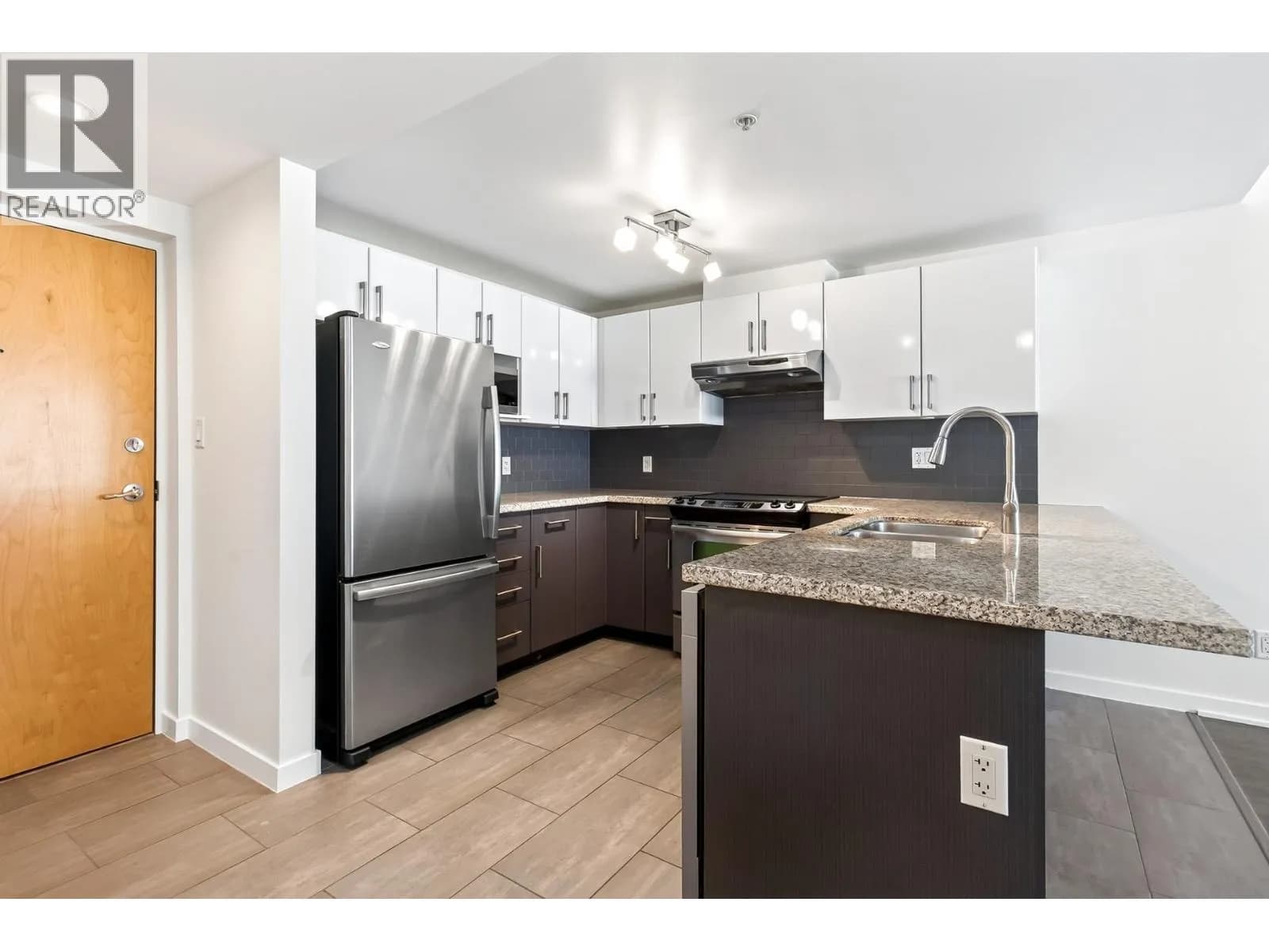 #406 14 BEGBIE STREET, New Westminster, BC photo 5