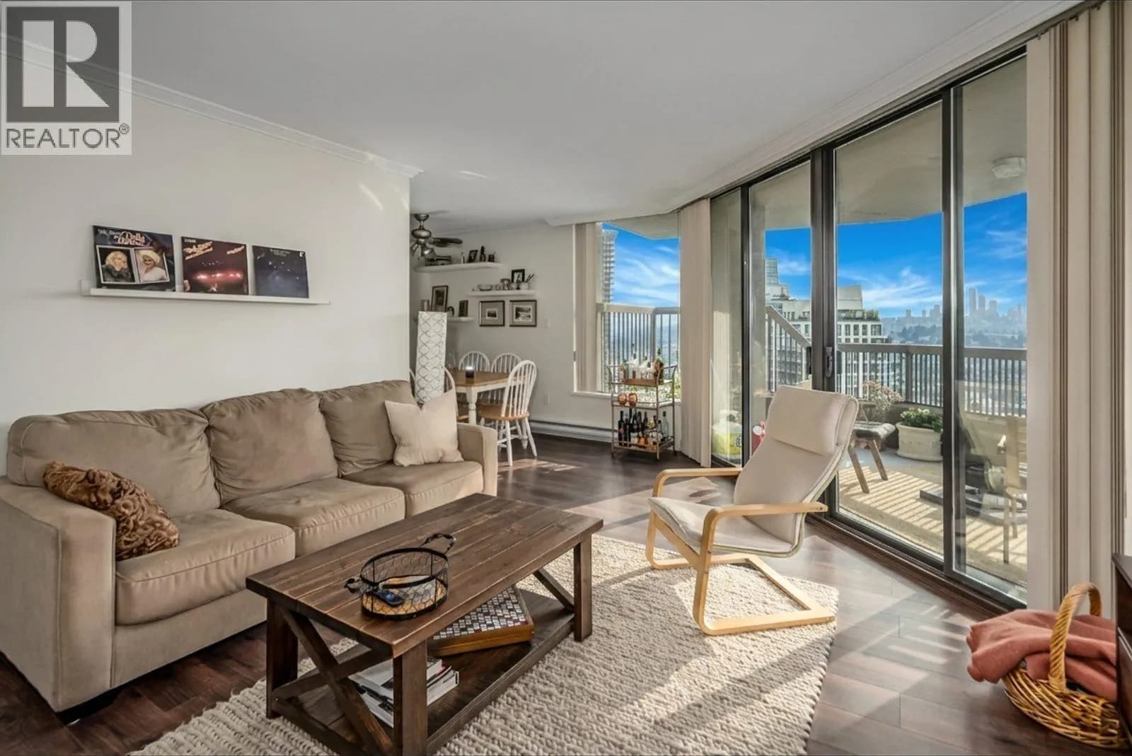 #1808 2041 BELLWOOD AVENUE, Burnaby, BC photo 4