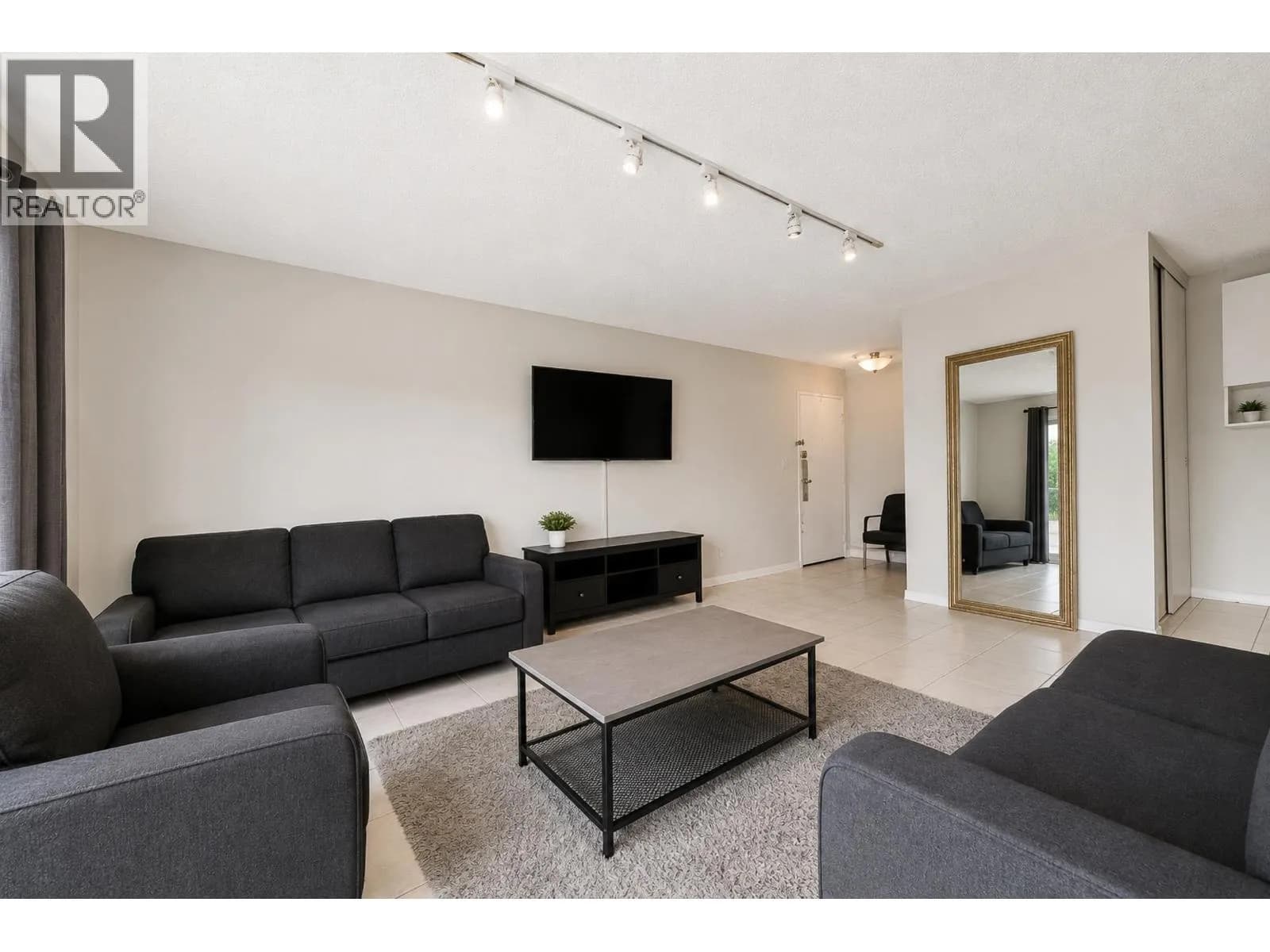 7200 LINDSAY ROAD, Richmond