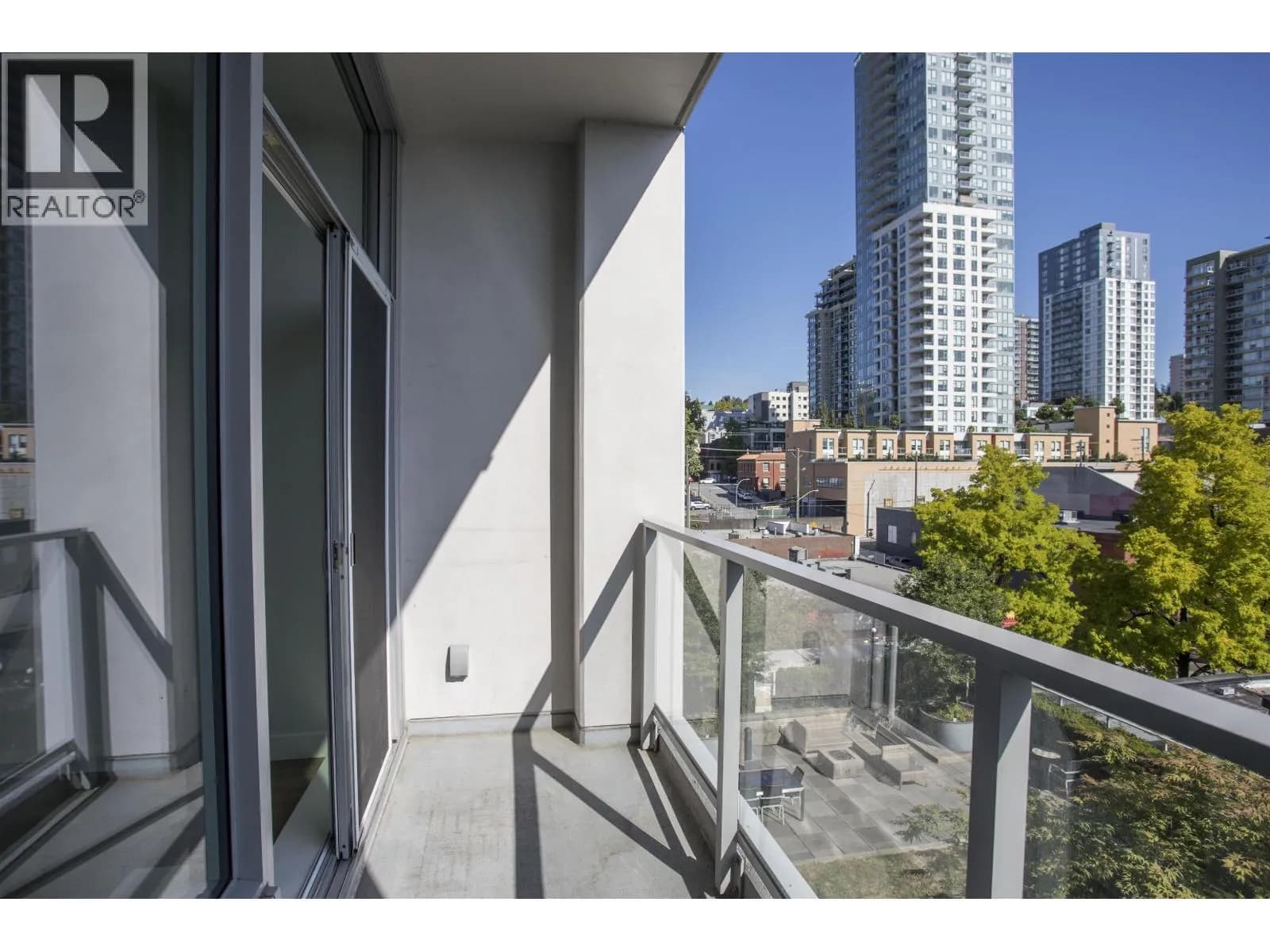 #707 668 COLUMBIA STREET, New Westminster, BC photo 4