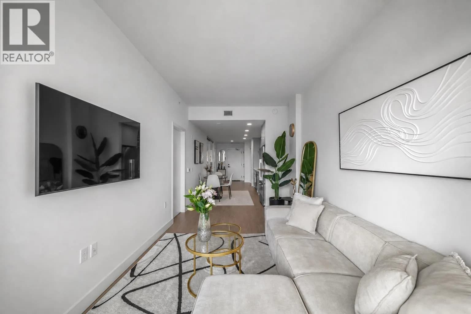 #454 422 E 3RD STREET, North Vancouver, BC photo 5
