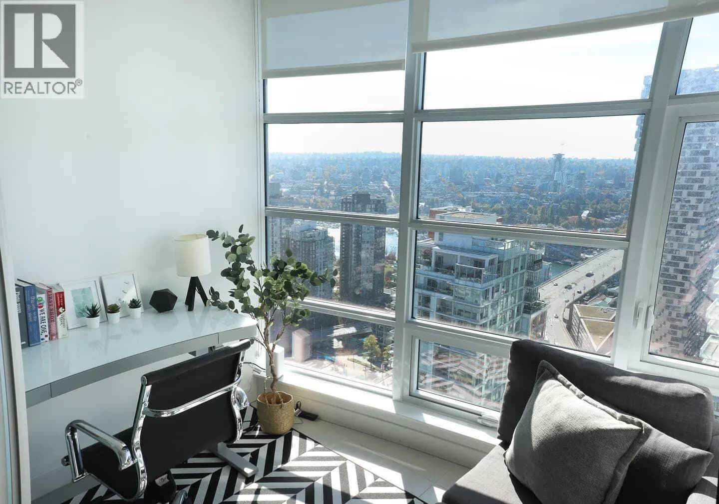 #4103 1283 HOWE STREET, Vancouver, BC photo 4