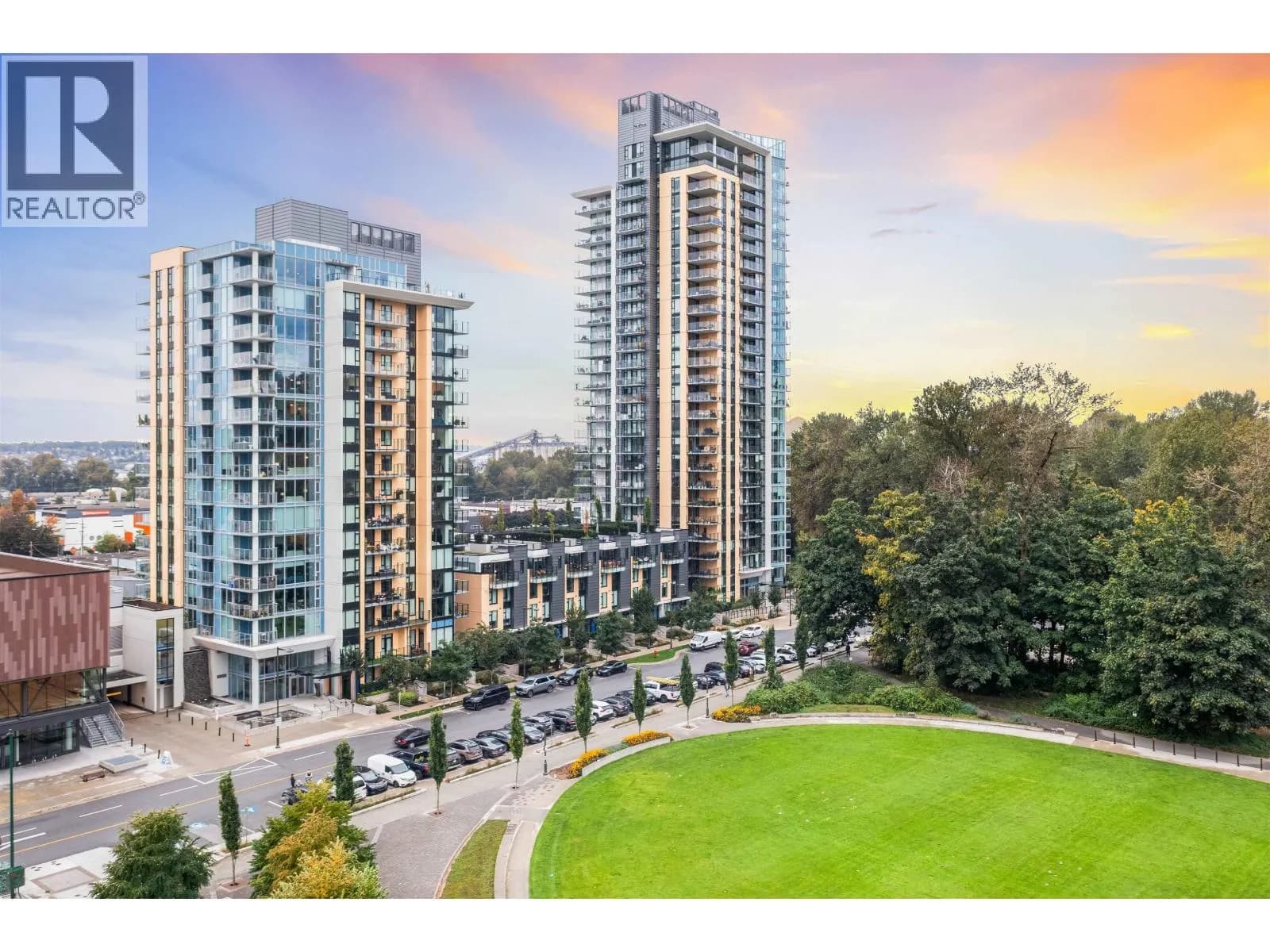 1401 HUNTER STREET, North Vancouver