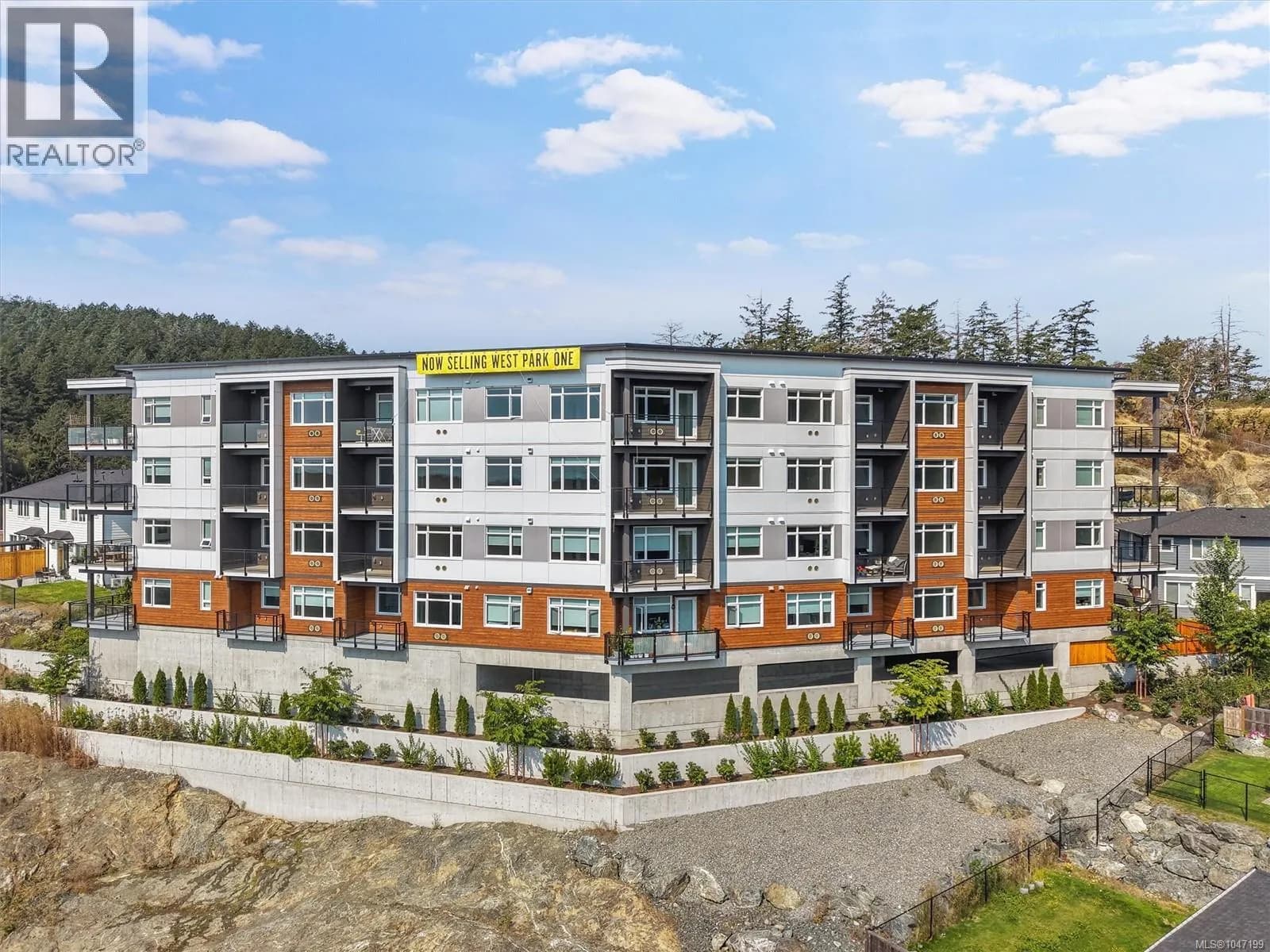 #201 2000 West Park Lane, View Royal, BC photo 3