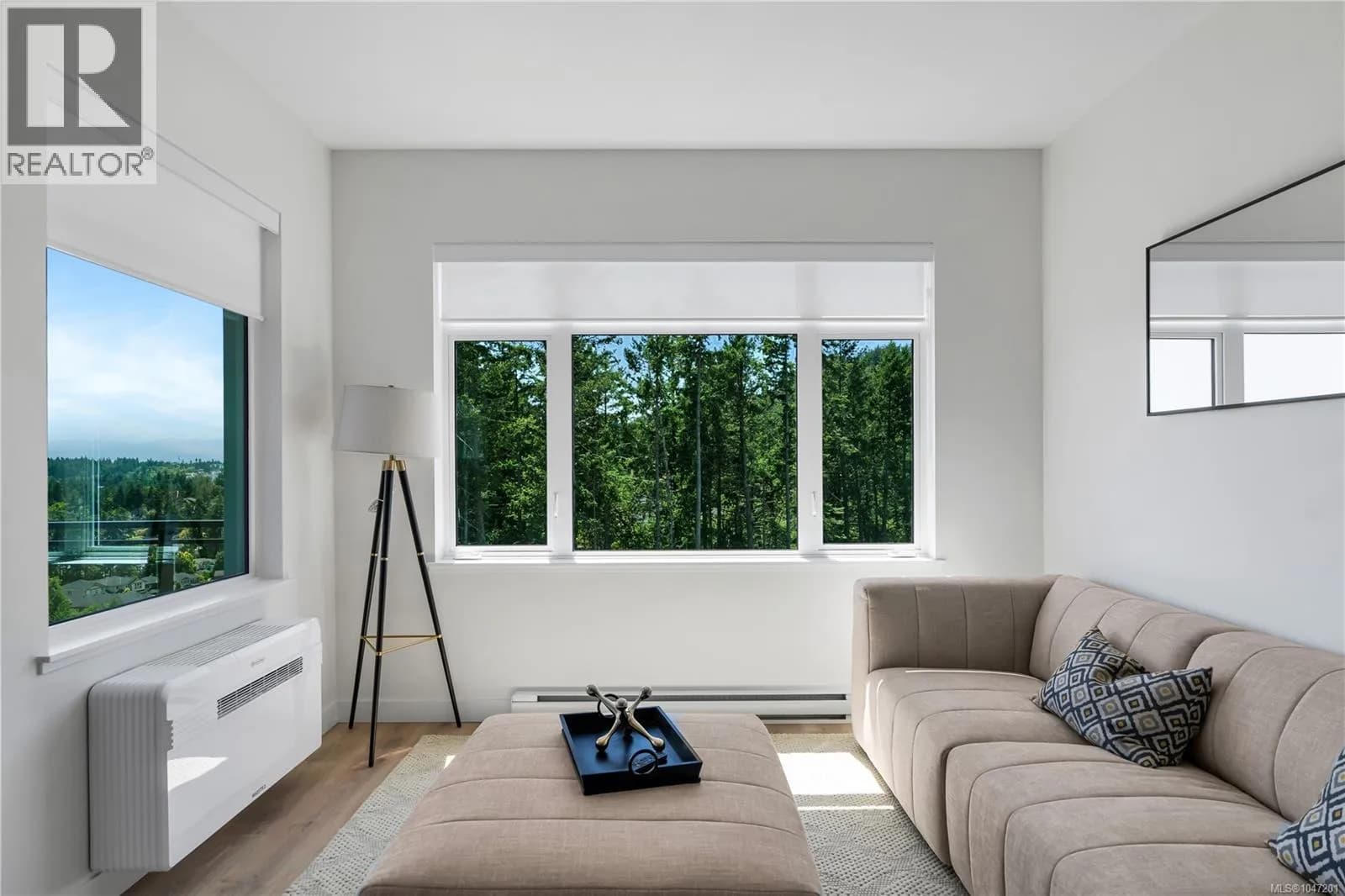 #101 2000 West Park Lane, View Royal, BC photo 2