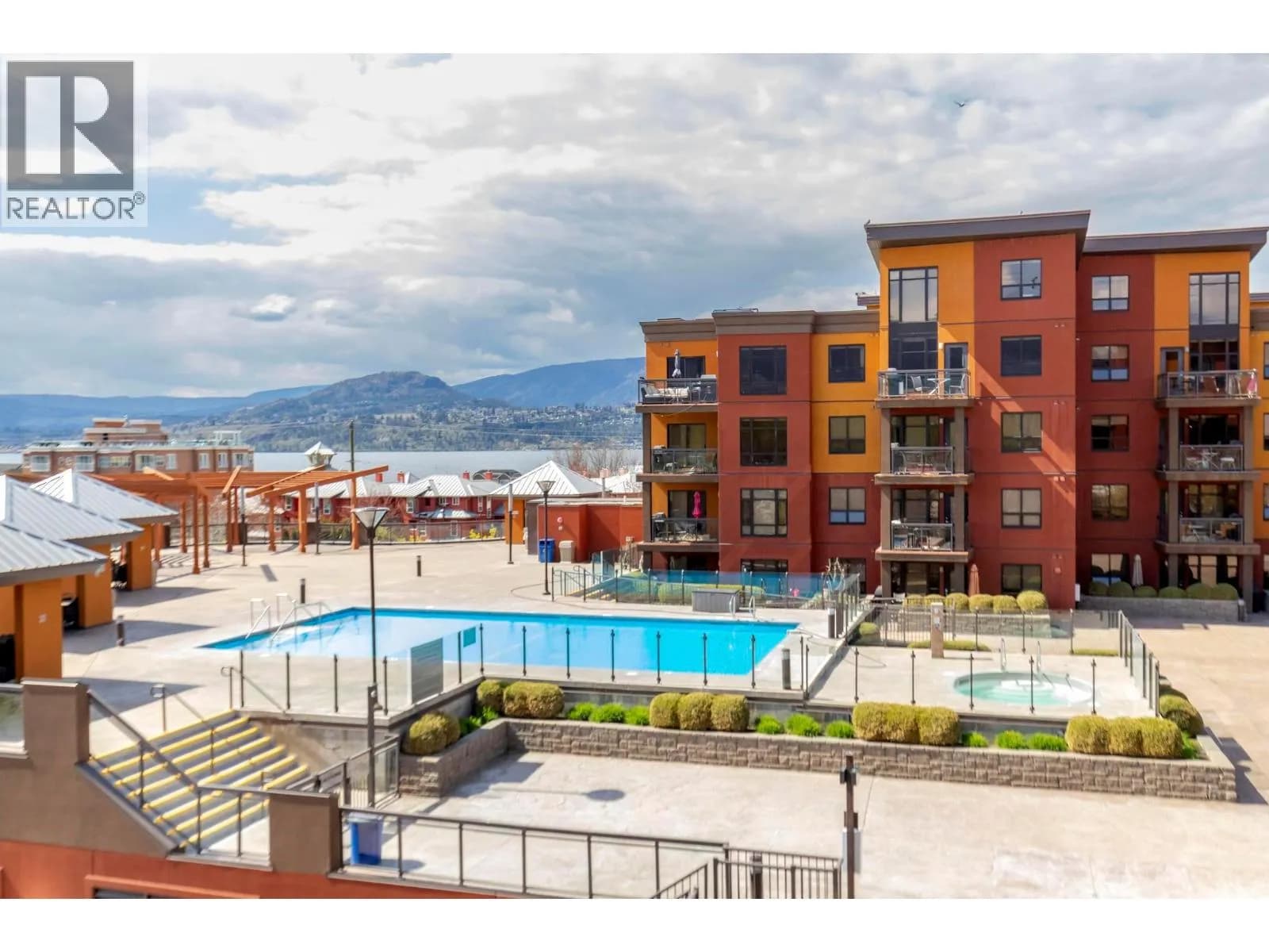 #308 654 Cook Road, Kelowna, BC photo 2