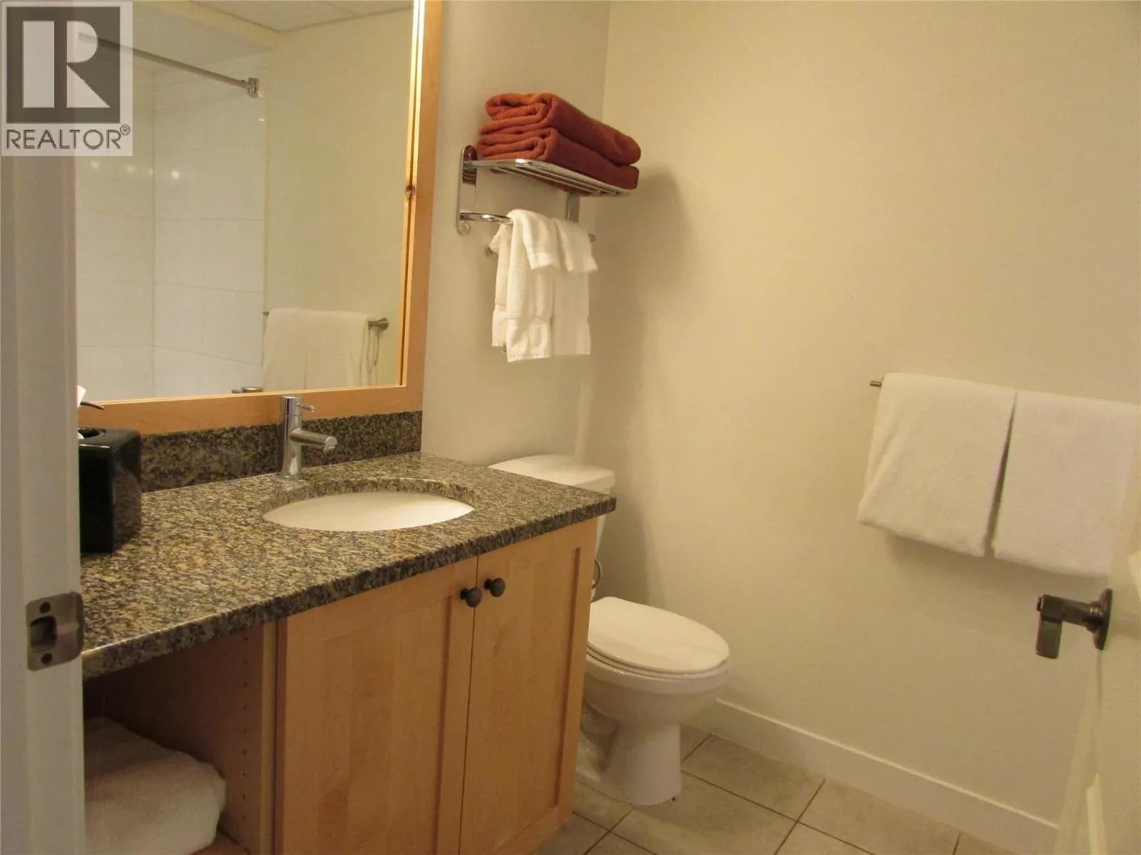 #224 4200 LAKESHORE Drive, Osoyoos, BC photo 5