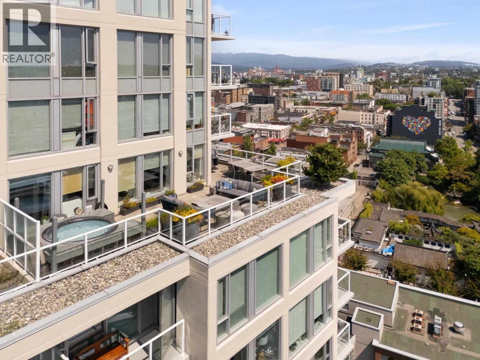 550 TAYLOR STREET, Vancouver