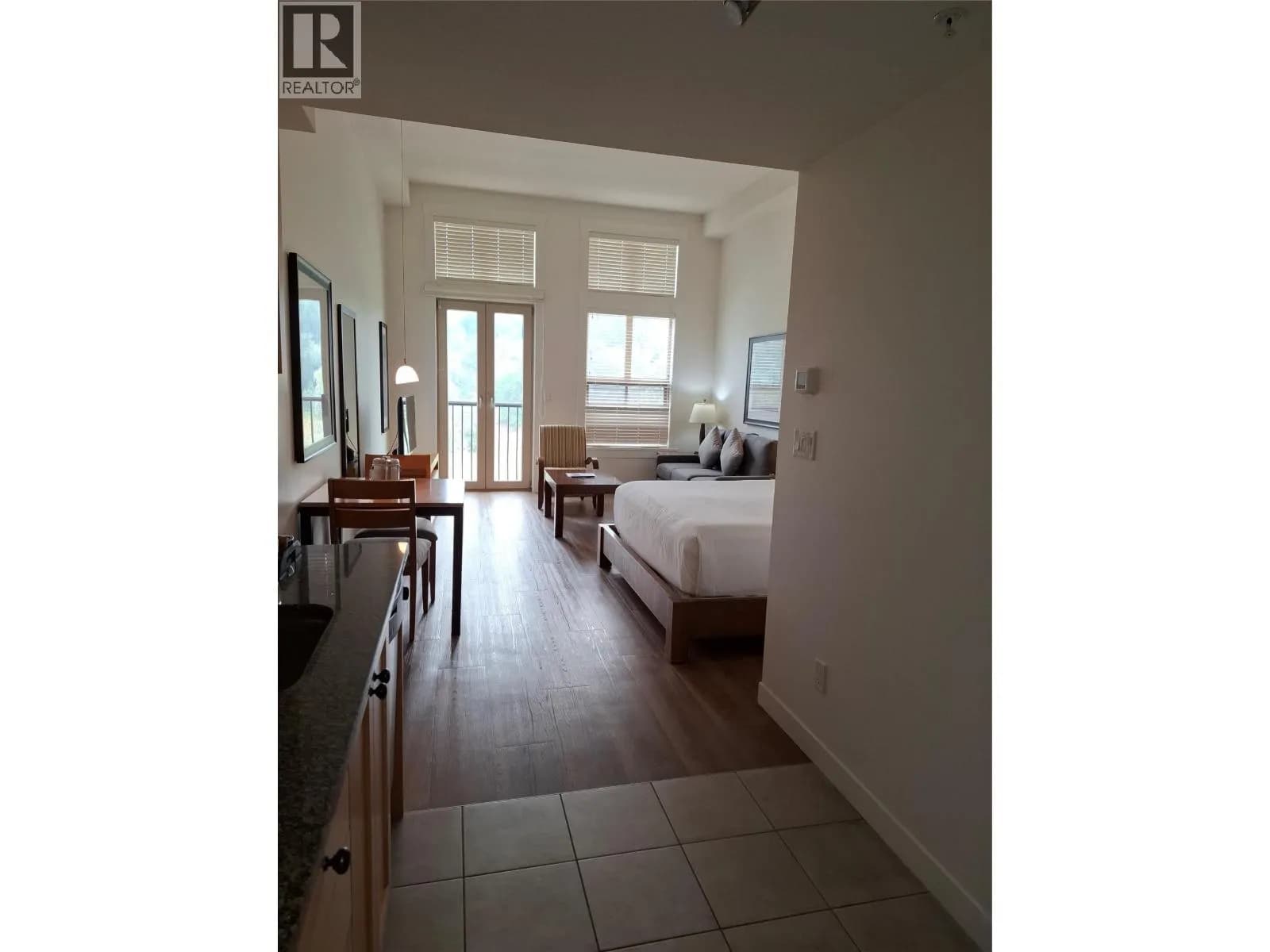 4200 Lakeshore Drive, Osoyoos