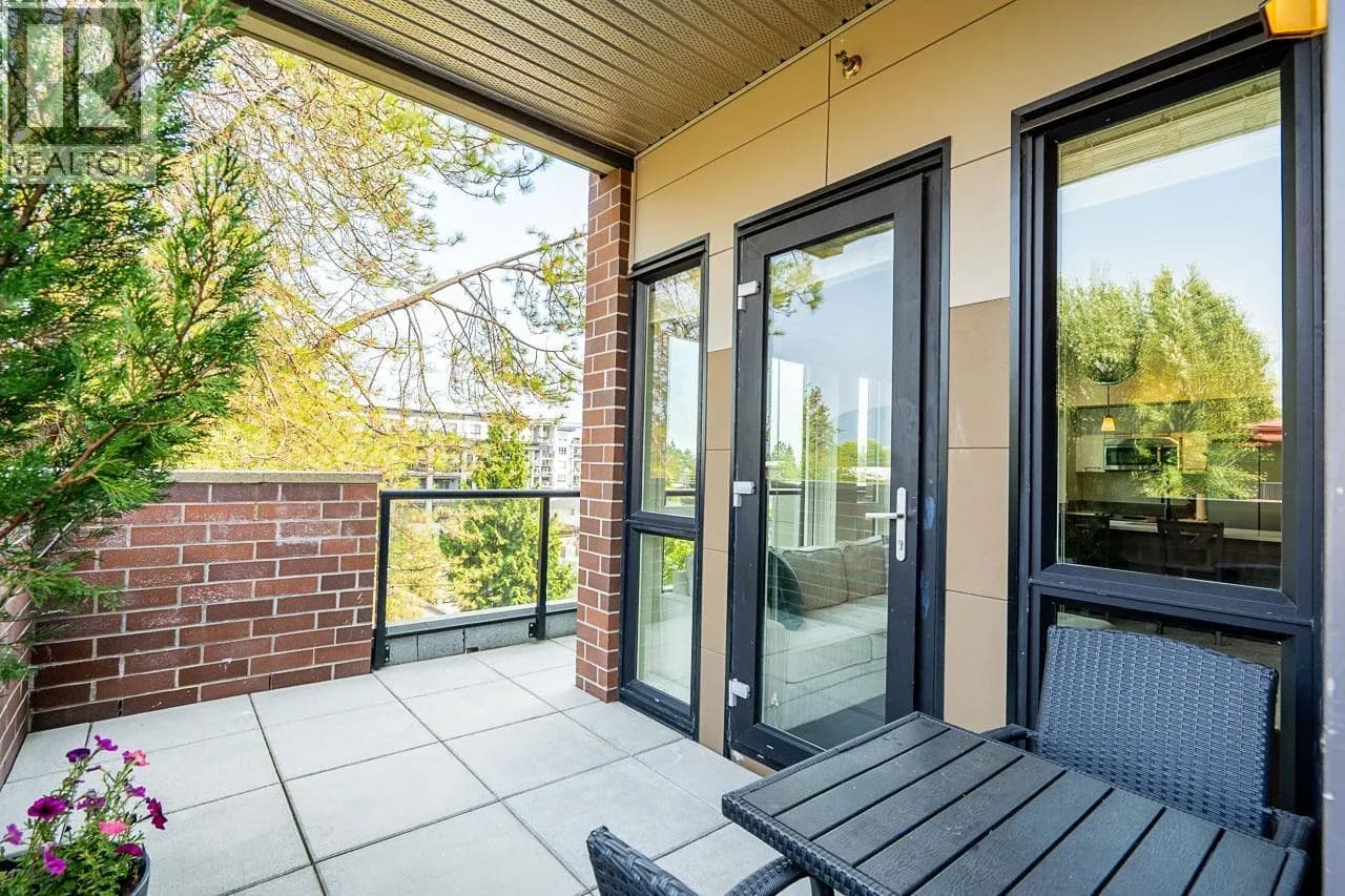 #405 2214 KELLY AVENUE, Port Coquitlam, BC photo 2
