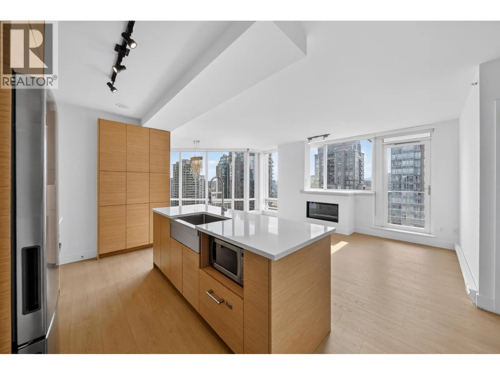 #2101 565 SMITHE STREET, Vancouver, BC photo 5