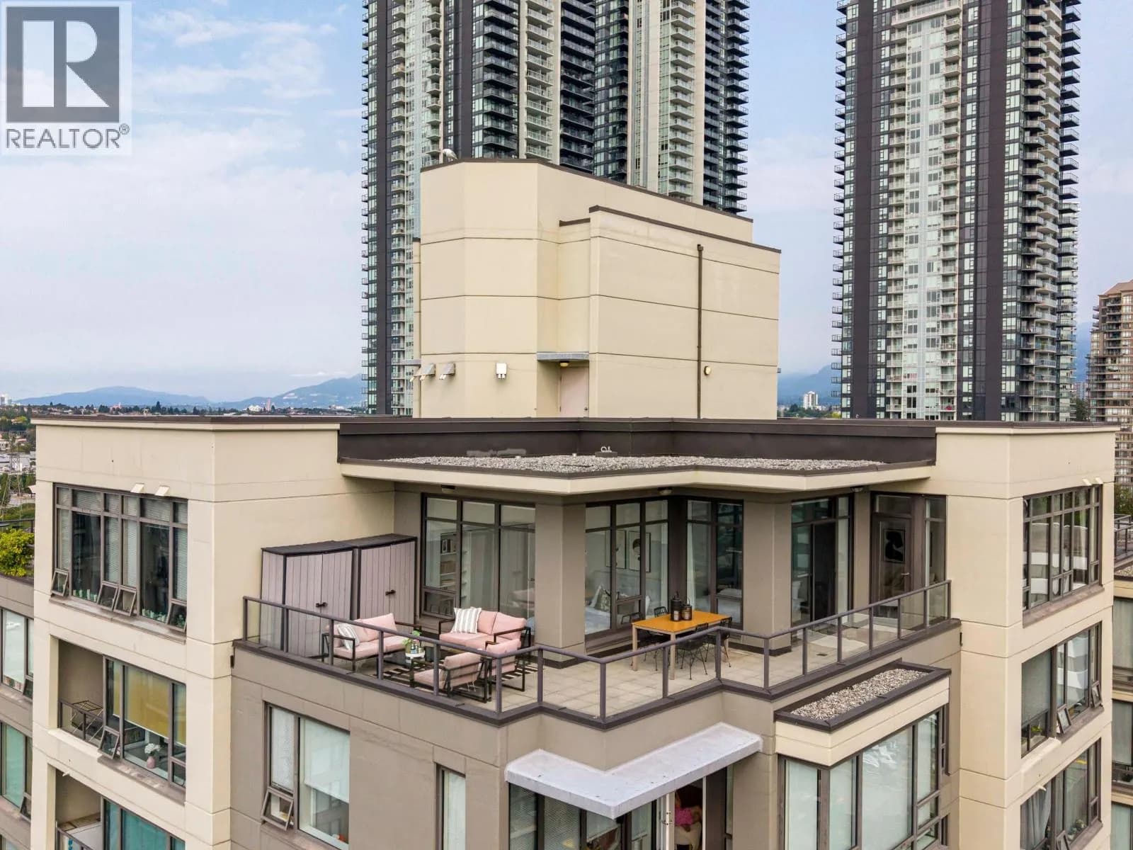 4182 Dawson Street, Burnaby