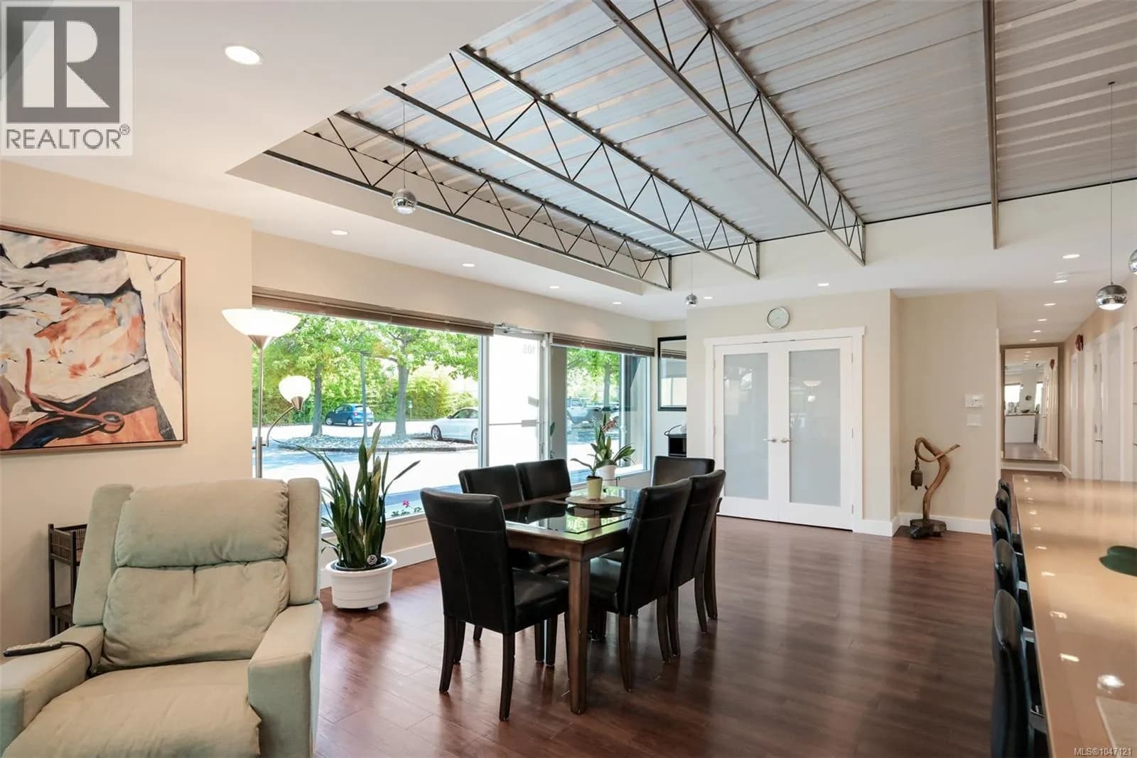 #105 2245 James White Blvd, Sidney, BC photo 2