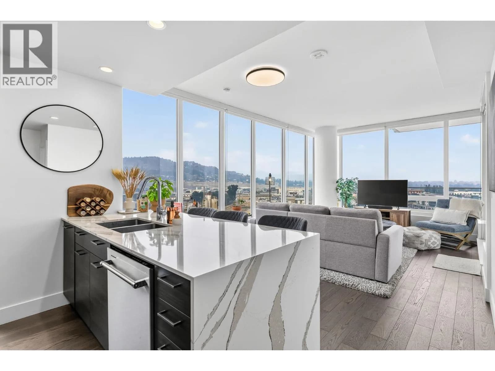1181 Sunset Drive, Kelowna