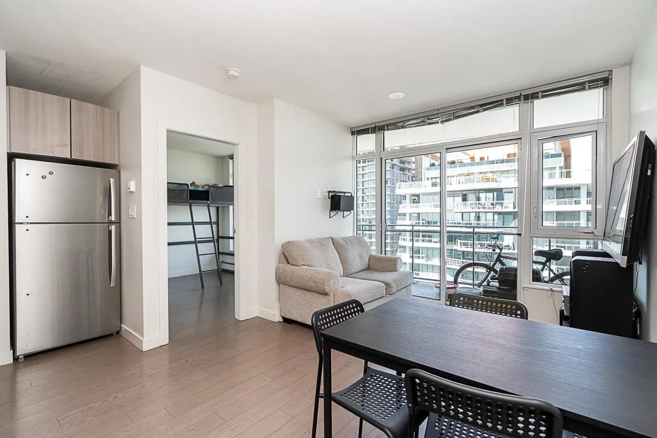 #2302 13308 CENTRAL AVENUE, Surrey, BC photo 5