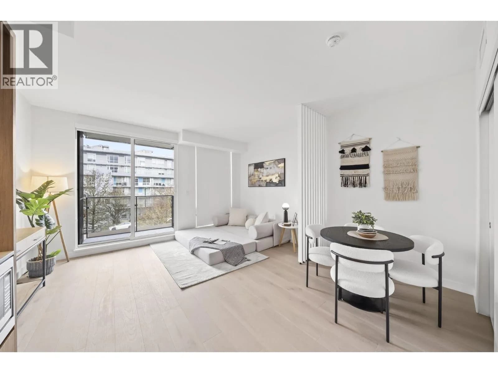 #307 5212 CAMBIE STREET, Vancouver, BC photo 4